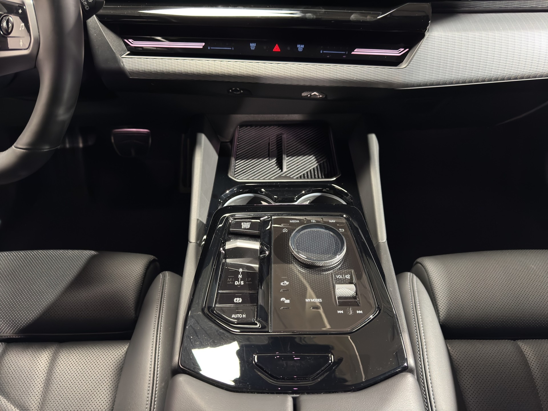 BMW 520d xDrive Touring M Sport-image-18
