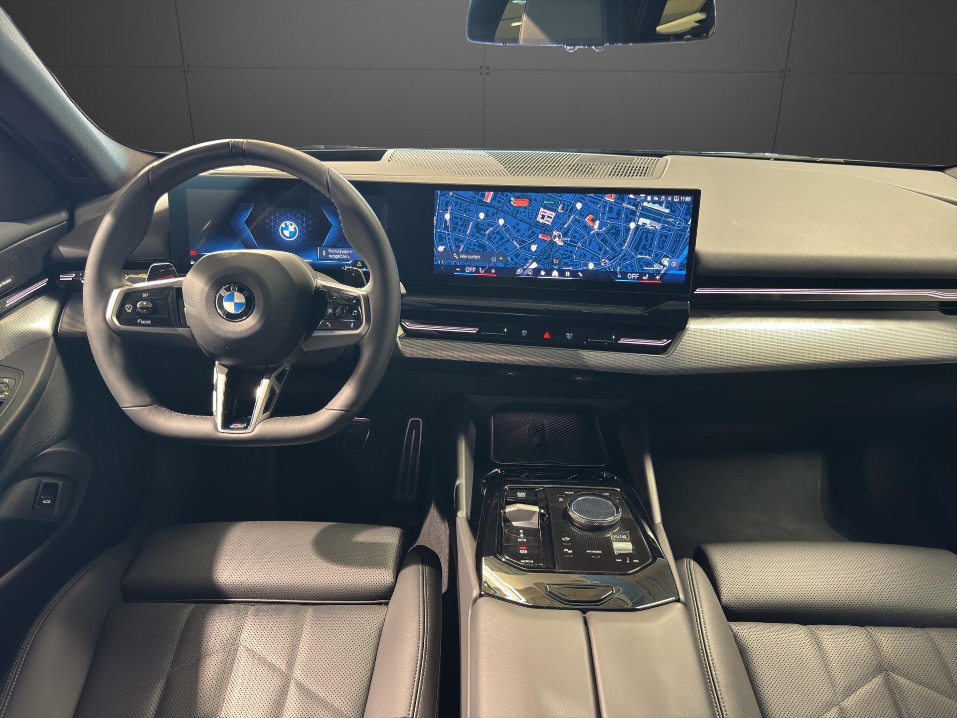 BMW 520d xDrive Touring M Sport-image-19