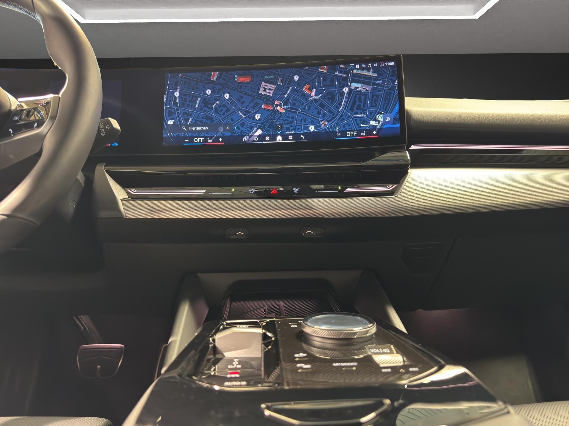 BMW 520d xDrive Touring M Sport-image-18