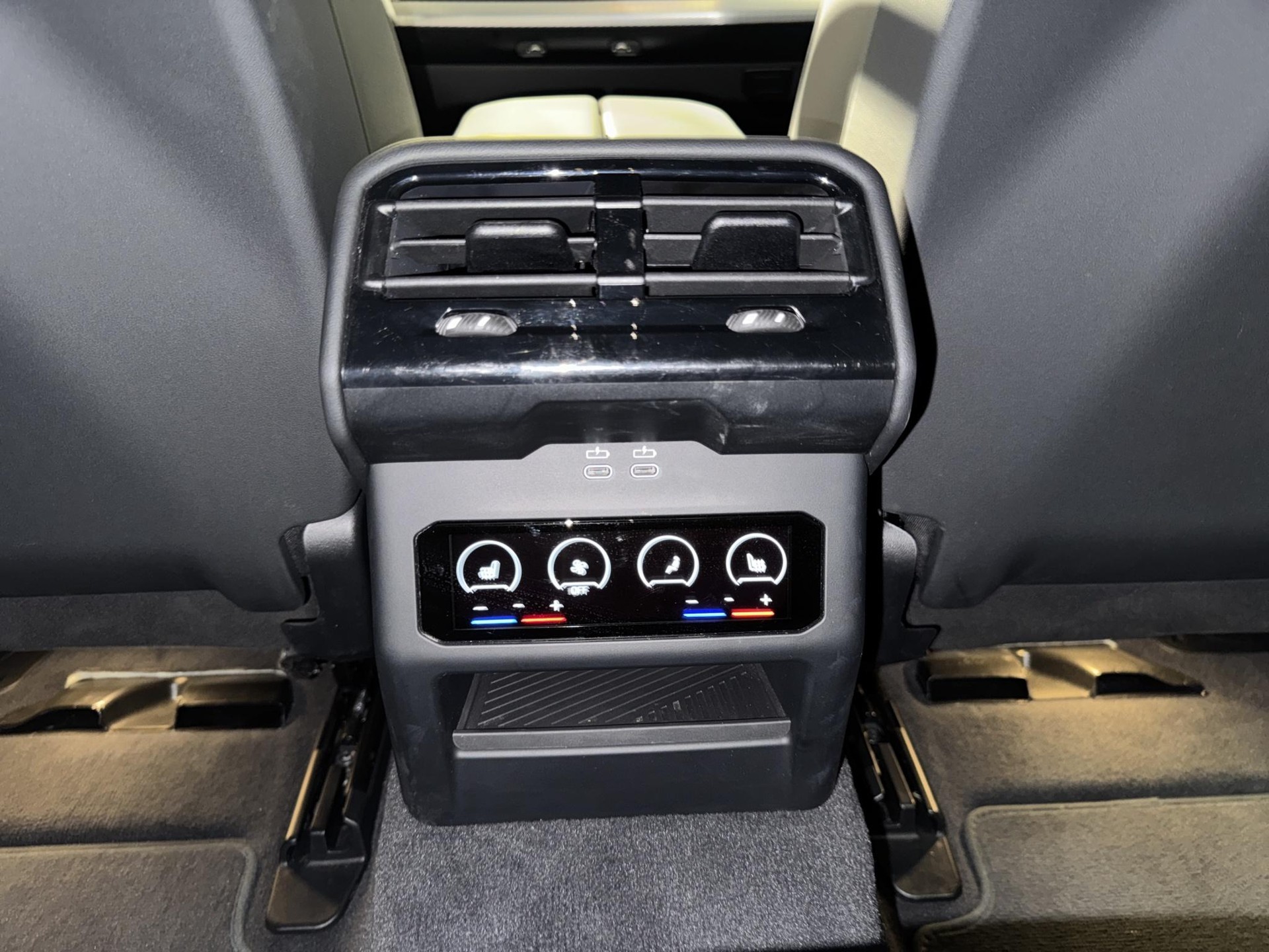 BMW 520d xDrive Touring M Sport-image-10