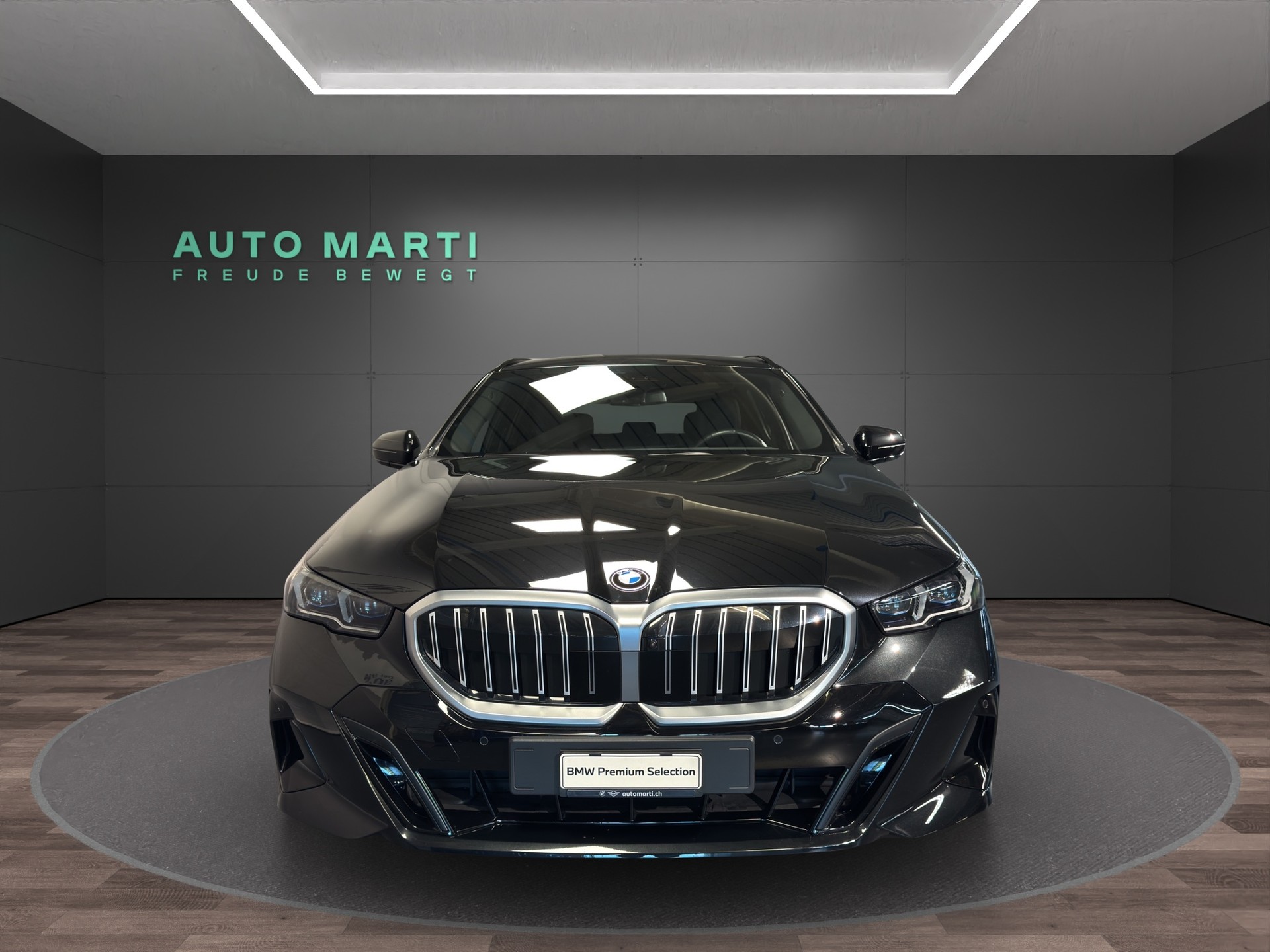 BMW 520d xDrive Touring M Sport-image-4
