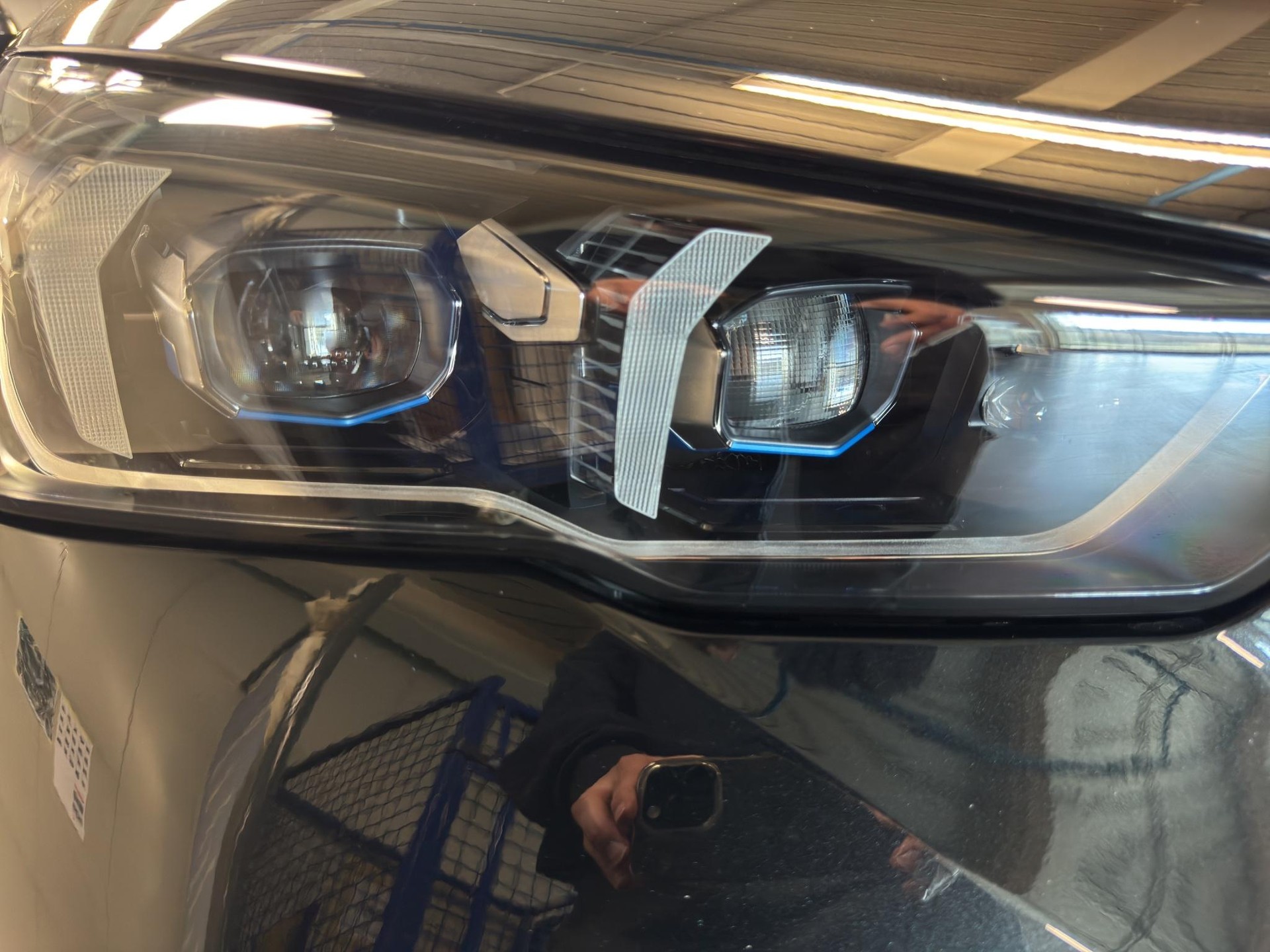 BMW 520d xDrive Touring M Sport-image-5