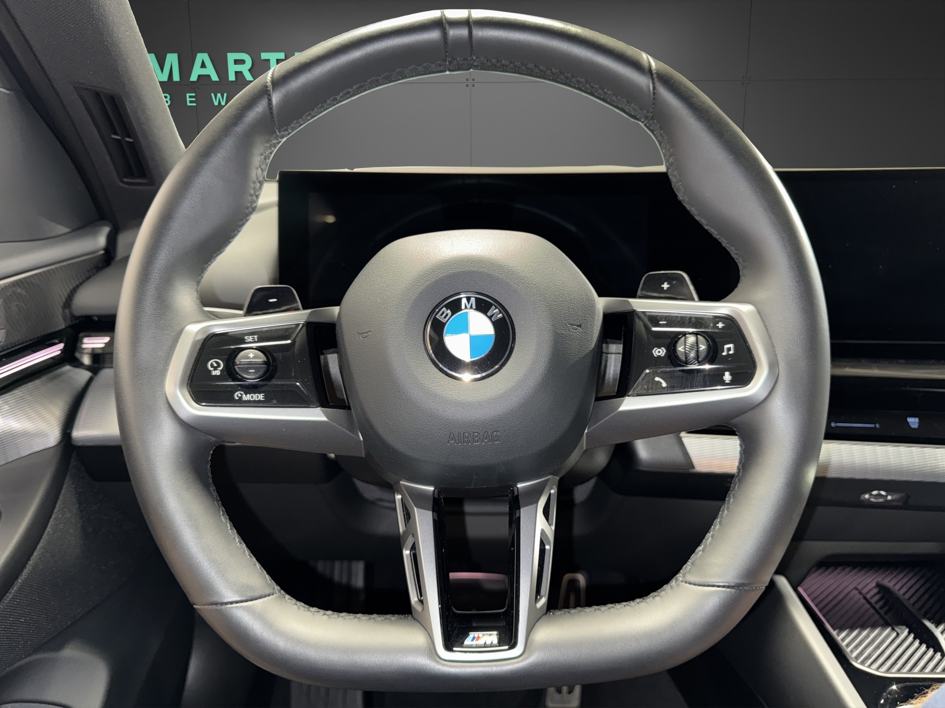BMW 520d xDrive Touring M Sport-image-13