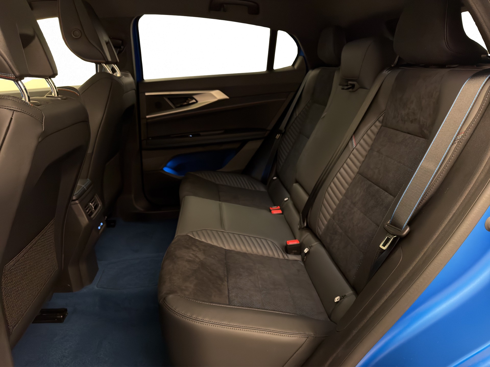 RENAULT Rafale 1.2 E-Tech Plug-in Ateliler Alpine 4x4-image-8