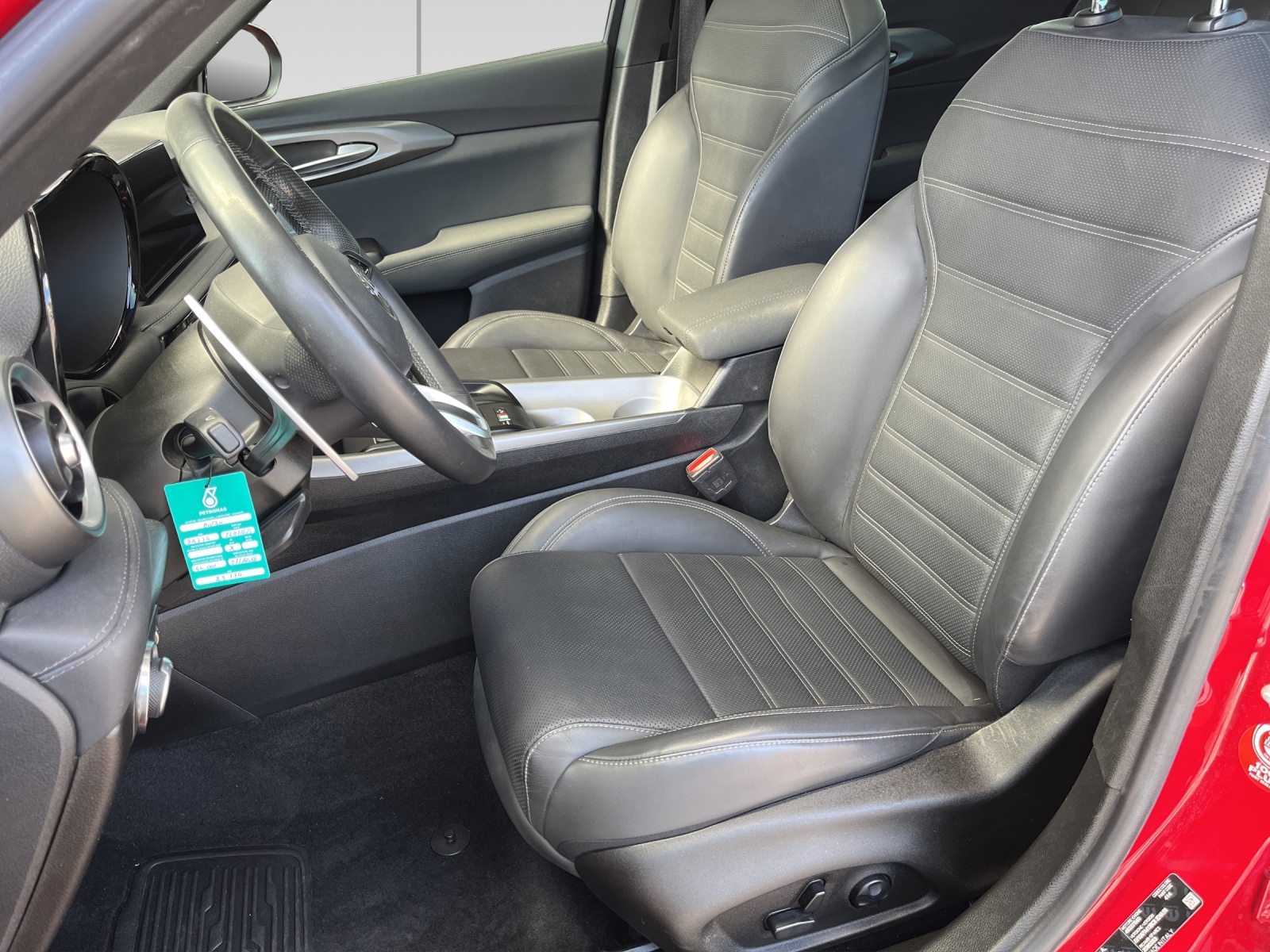 ALFA ROMEO Tonale 1.3 Plug-in-Hybrid Q4 Veloce Pack Sky-image-6