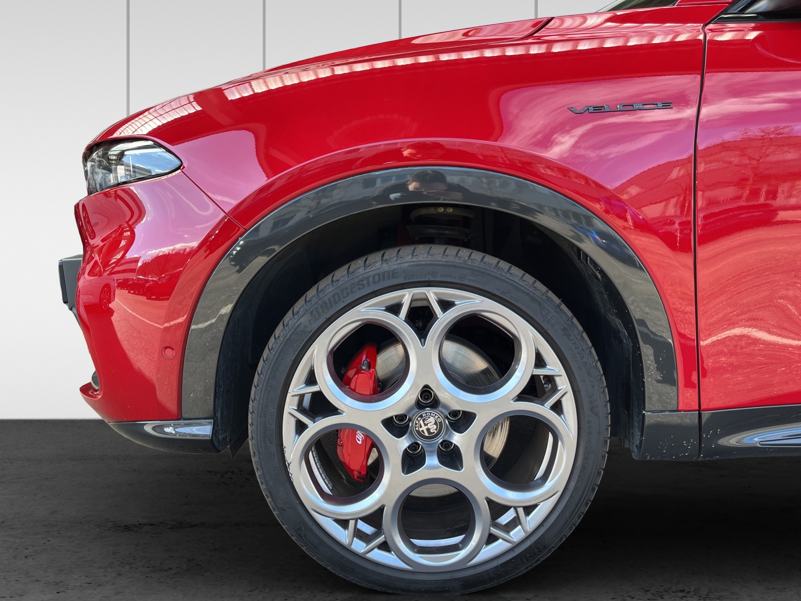 ALFA ROMEO Tonale 1.3 Plug-in-Hybrid Q4 Veloce Pack Sky-image-13