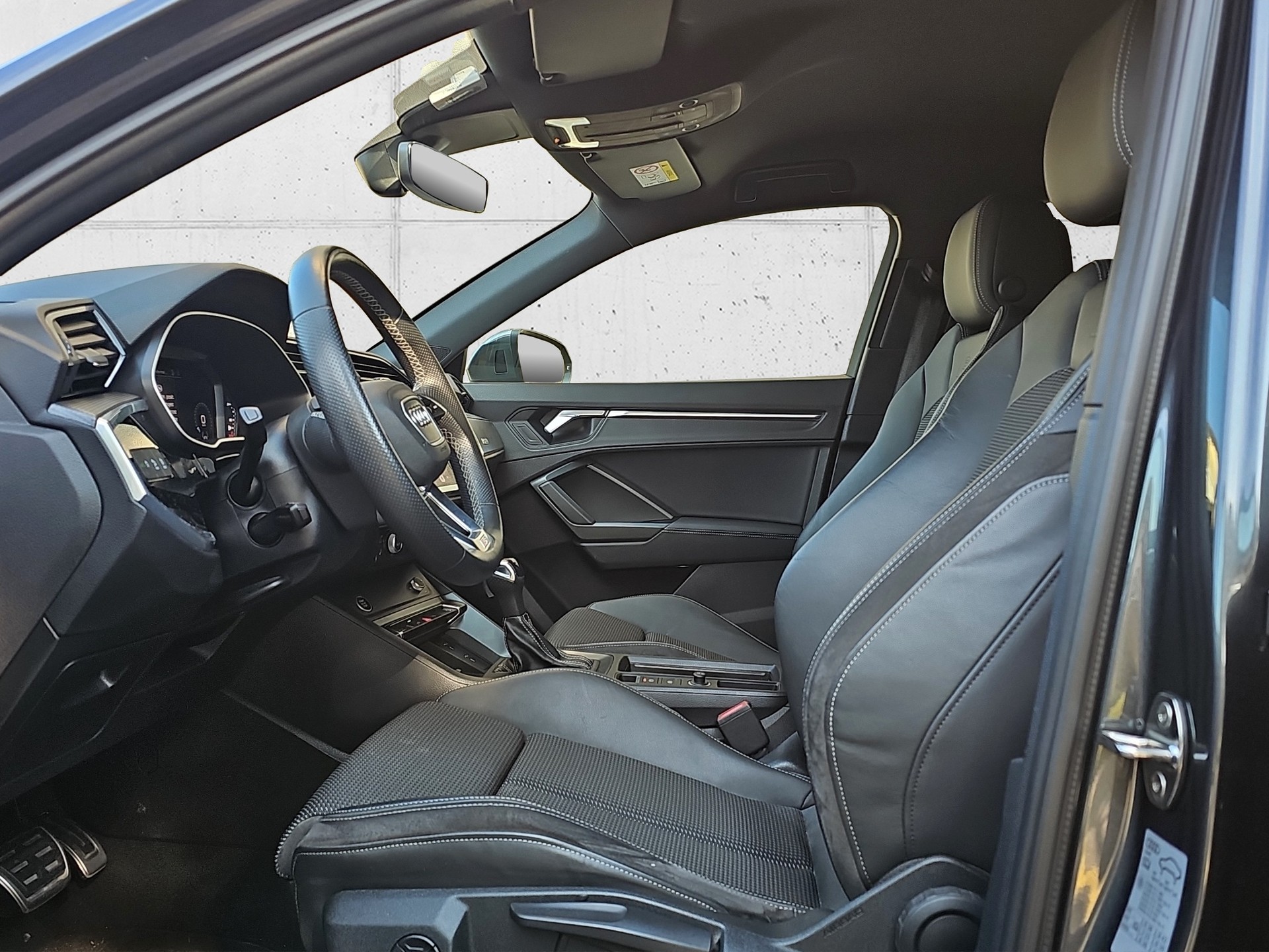 AUDI Q3 Sportback 45 TFSI e S line Attraction S-tronic-image-10