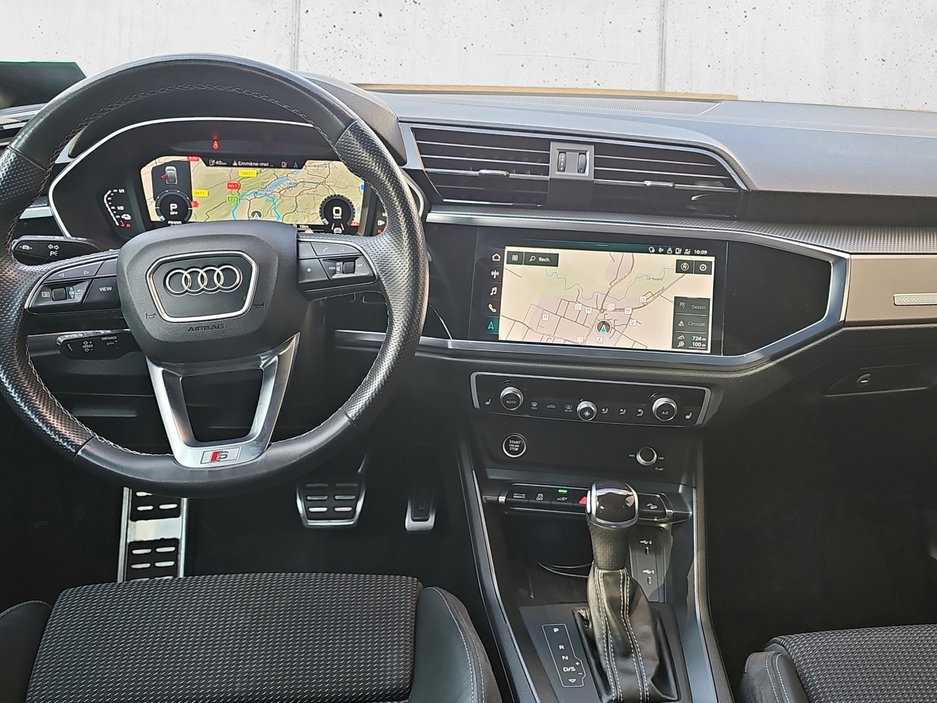 AUDI Q3 Sportback 45 TFSI e S line Attraction S-tronic-image-12