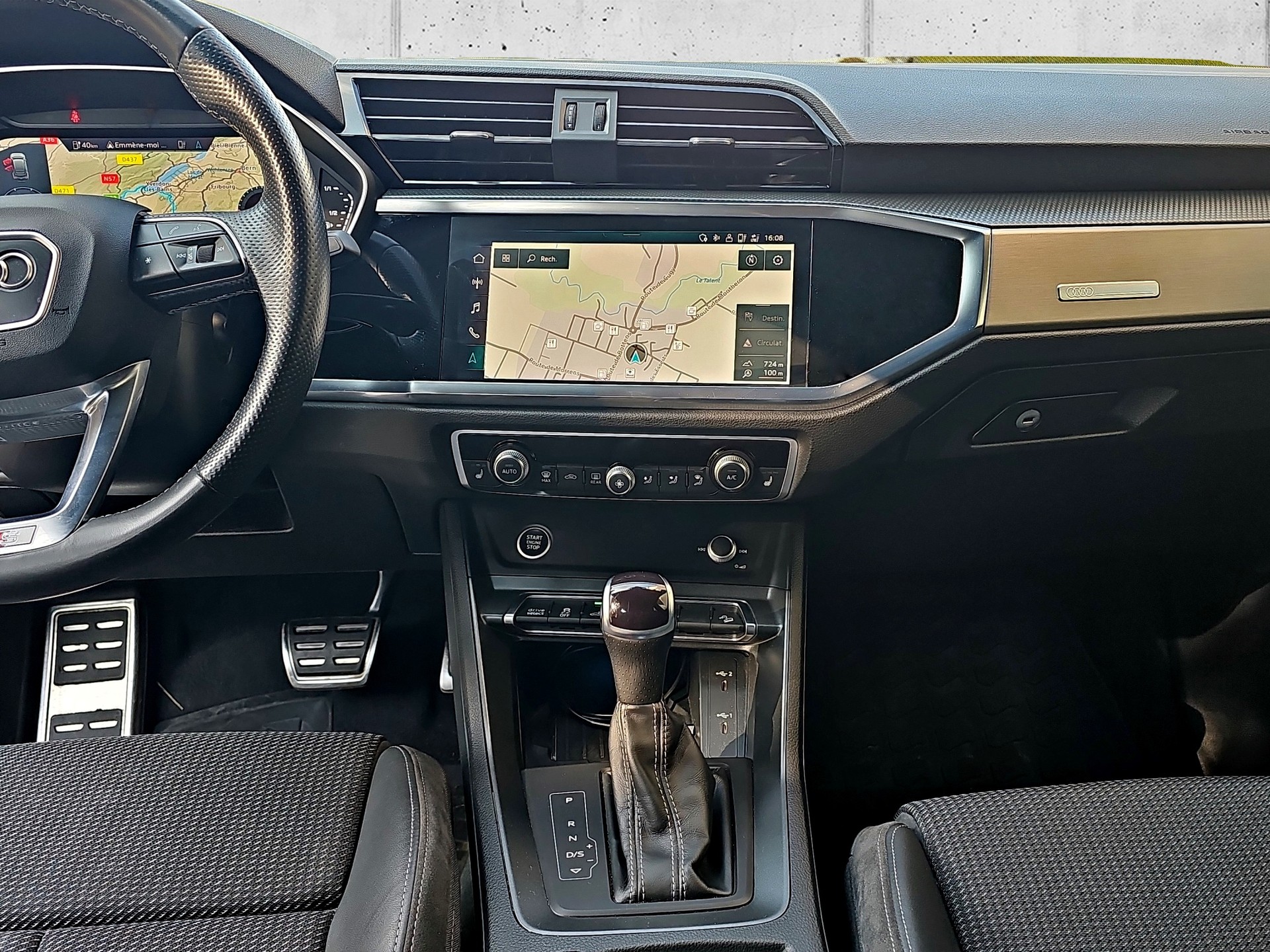AUDI Q3 Sportback 45 TFSI e S line Attraction S-tronic-image-17