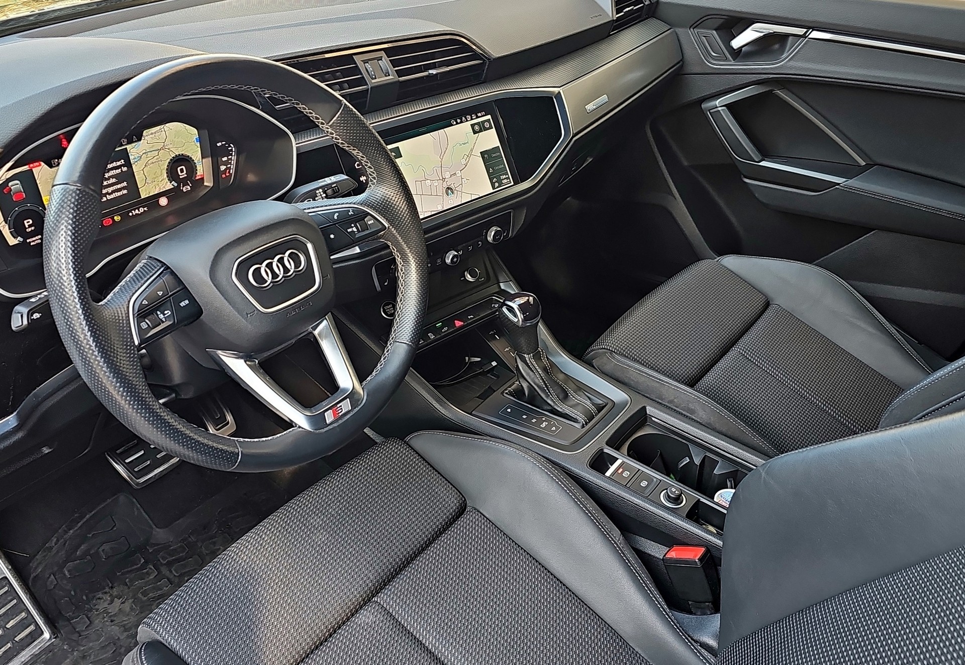 AUDI Q3 Sportback 45 TFSI e S line Attraction S-tronic-image-11