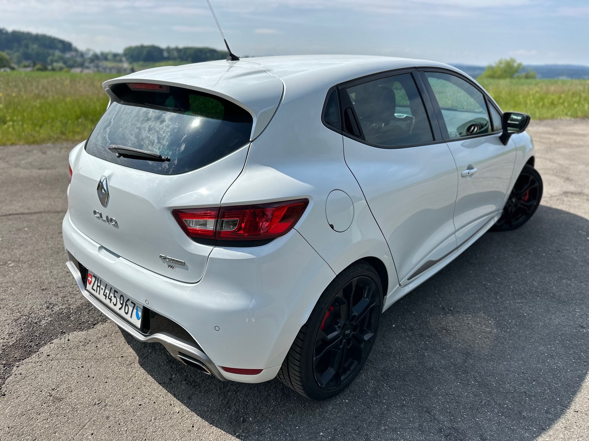 RENAULT Clio 1.6 T RS 200 EDC-image-1