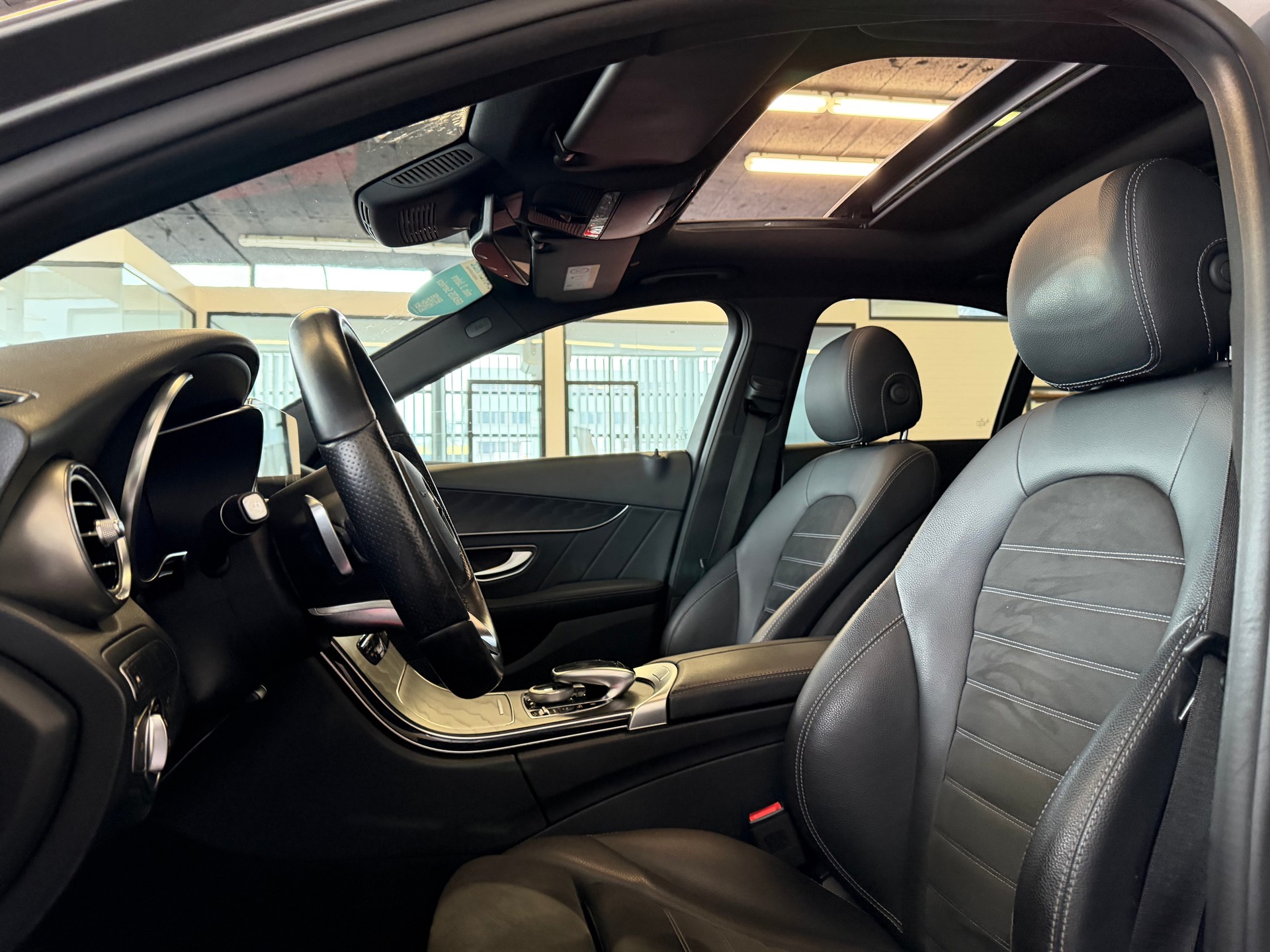 MERCEDES-BENZ C 200 BlueTEC AMG Line 9G-Tronic-image-12