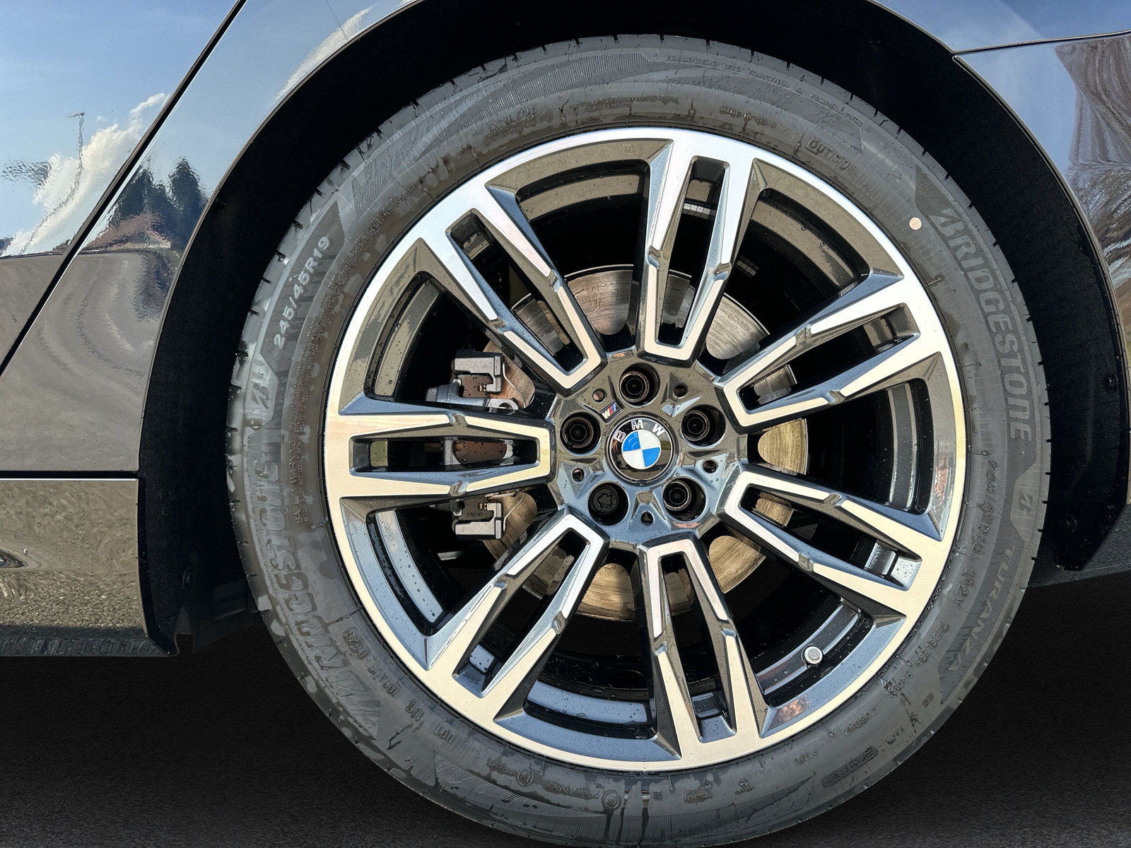 BMW i5 eDrive40 M Sport-image-8