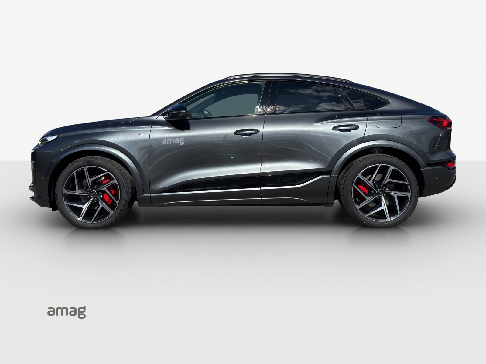 AUDI Q6 Sportback e-tron quattro-image-1