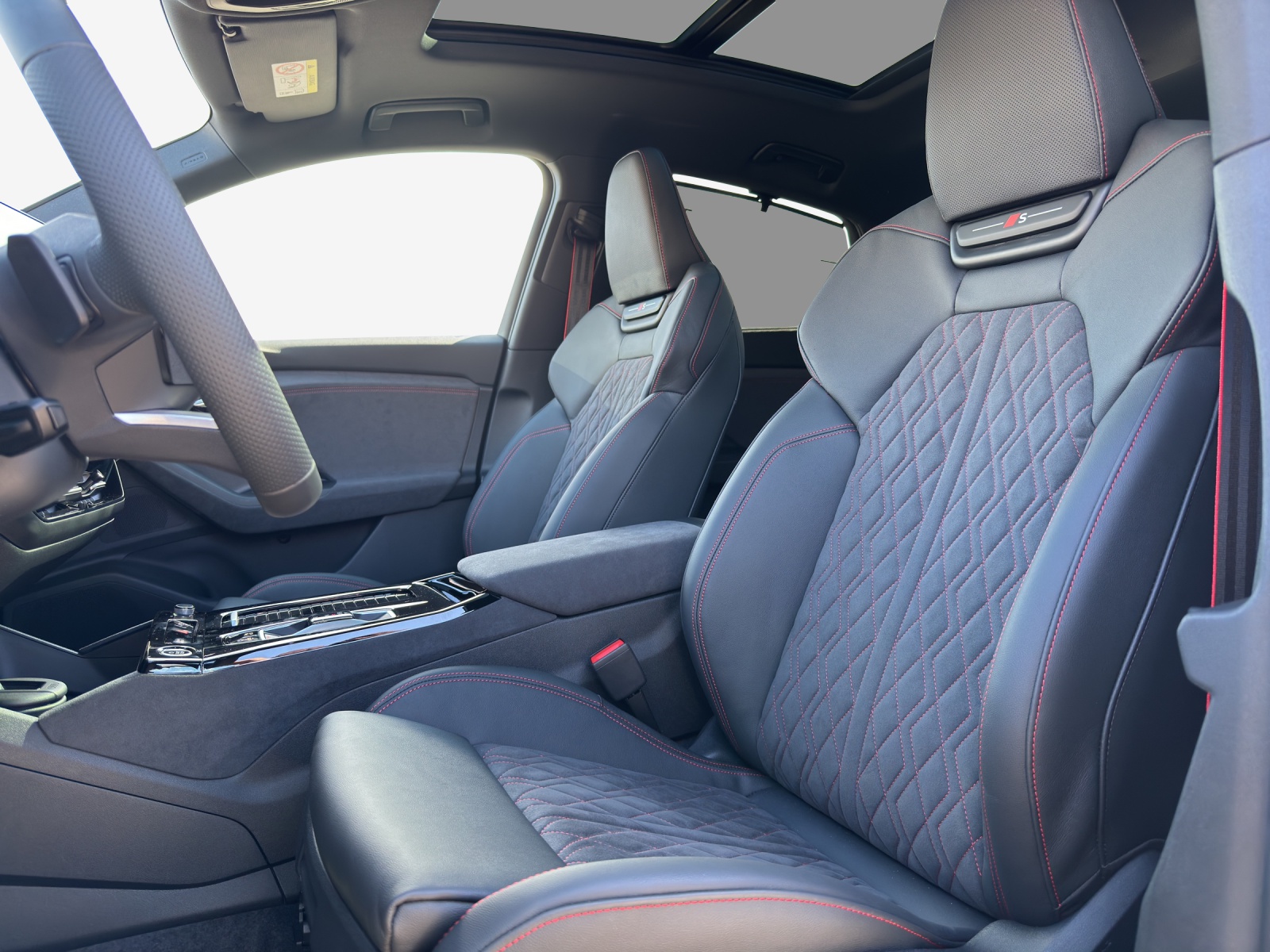 AUDI Q6 Sportback e-tron quattro-image-10