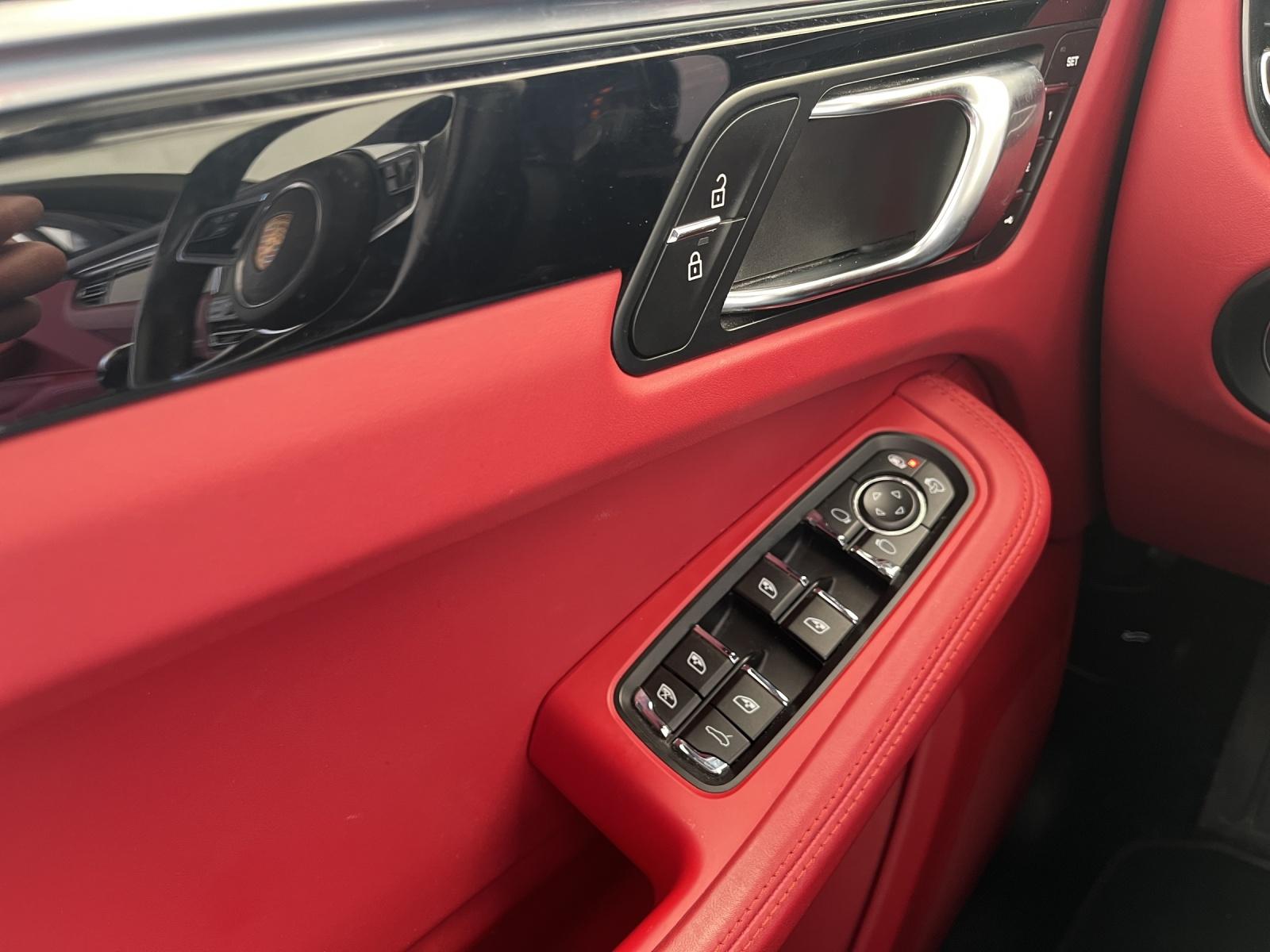 PORSCHE Macan S PDK-image-15