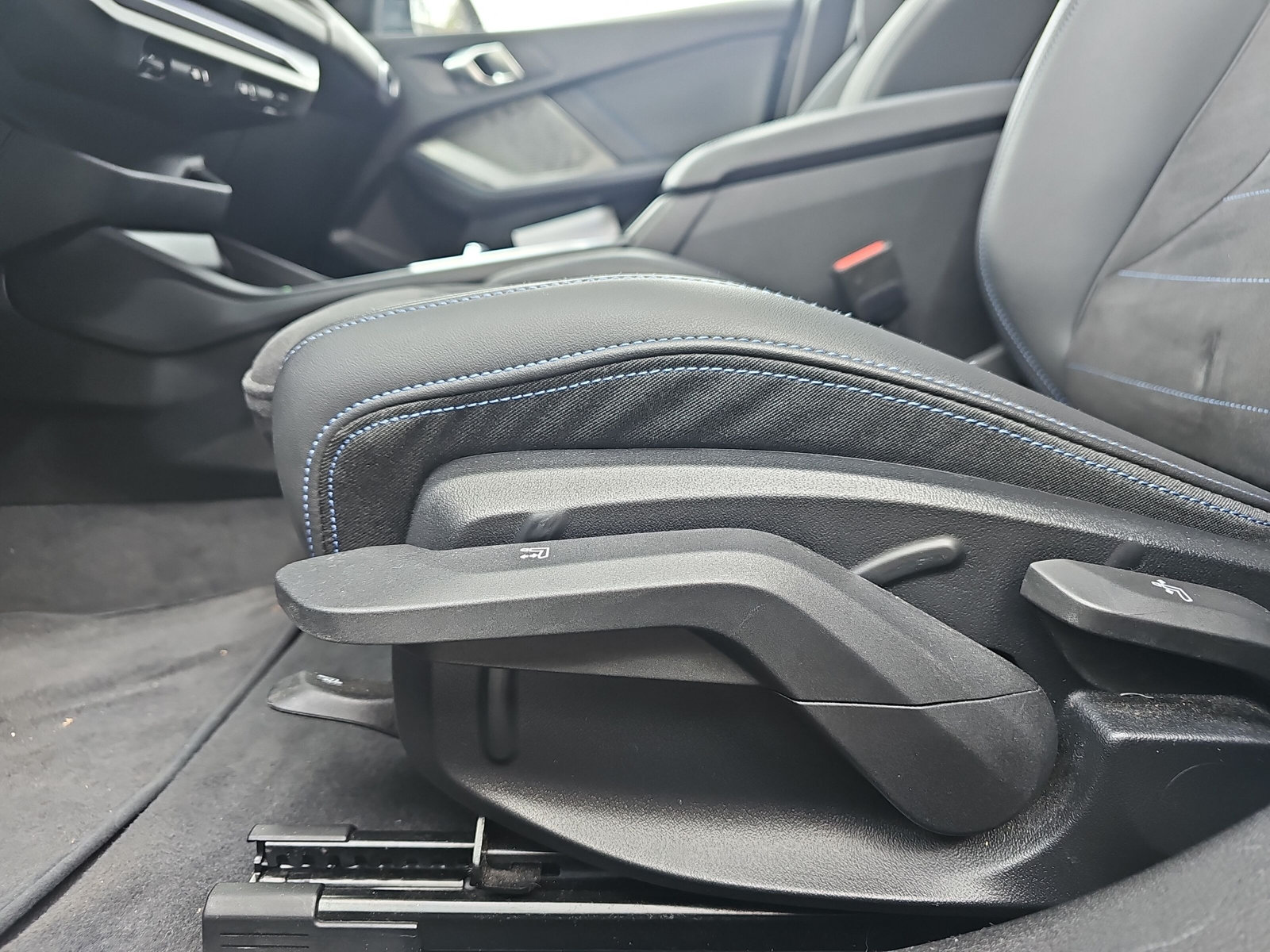 BMW 120 M Sport Steptronic-image-18