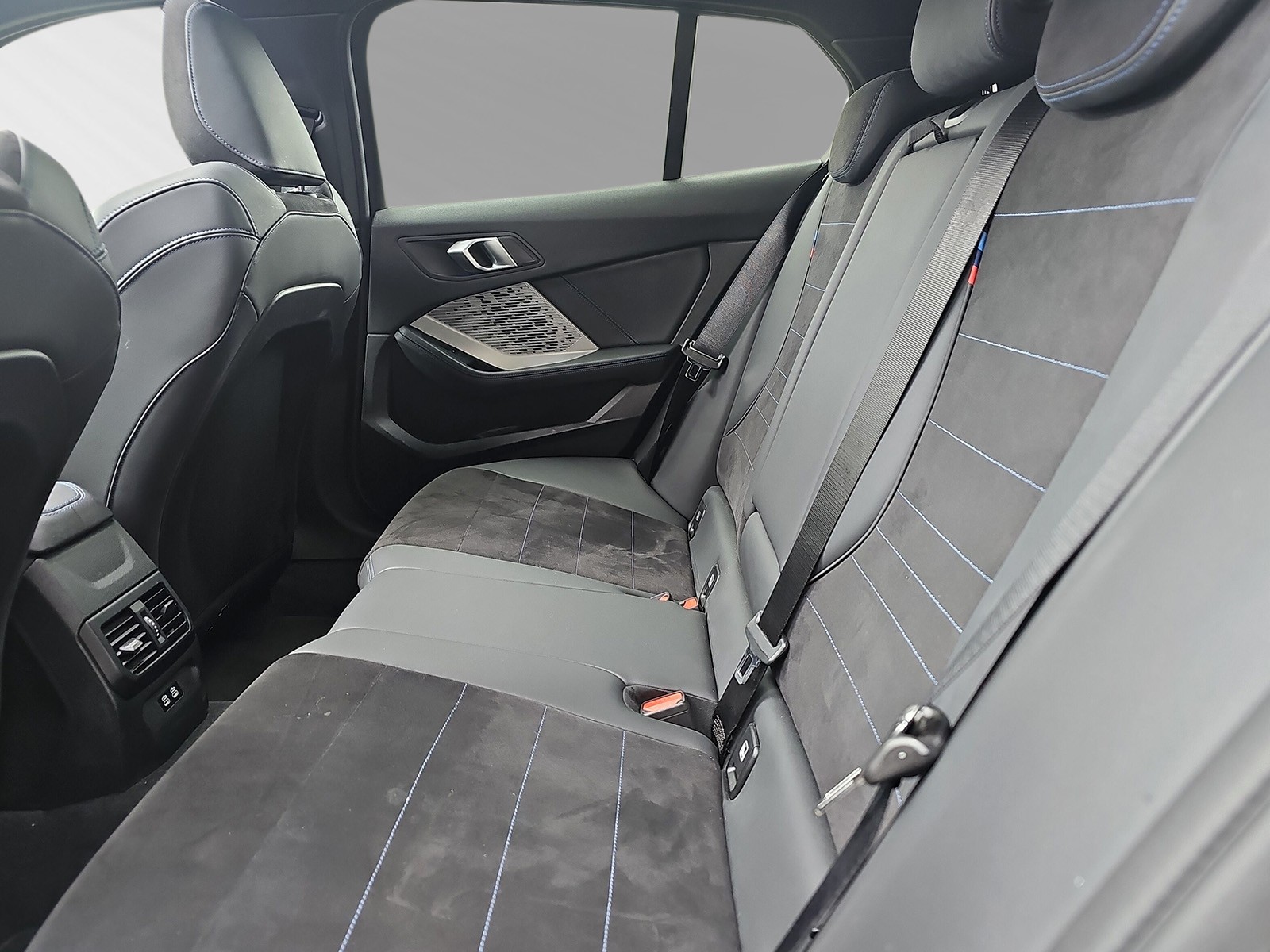BMW 120 M Sport Steptronic-image-6