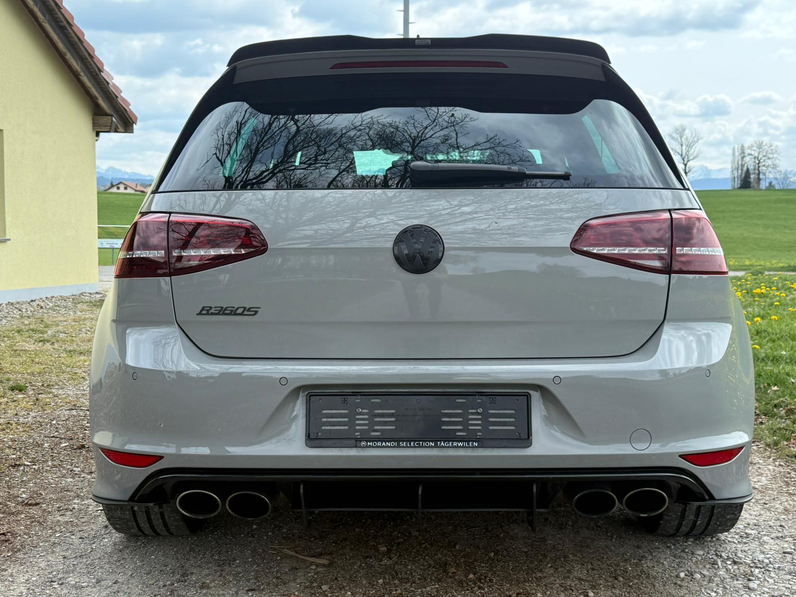 VW Golf Variant 2.0 TSI R360S 4 Motion DSG-image-5