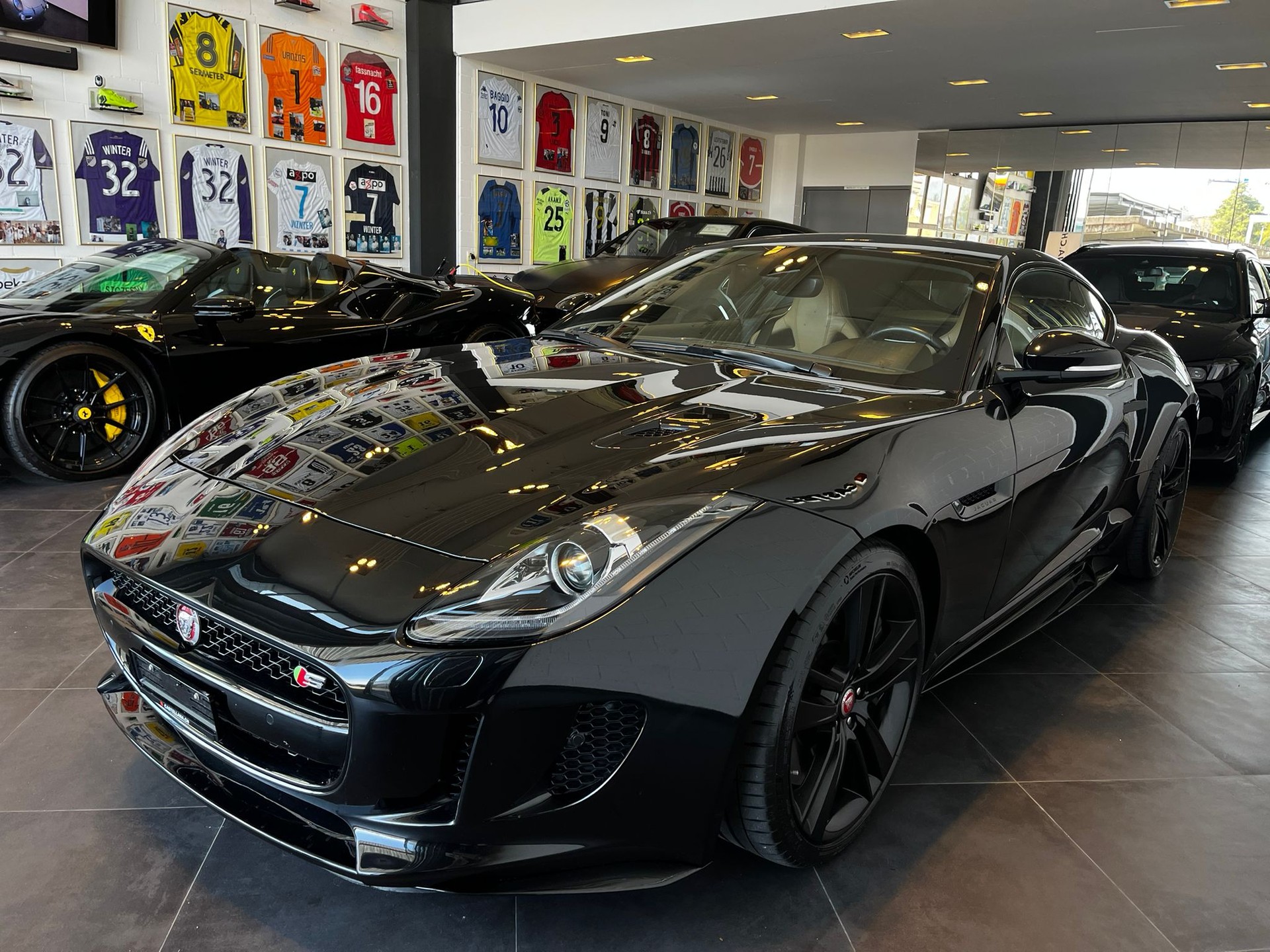 JAGUAR F-Type Coupé S 3.0 V6 S/C AWD-image-3