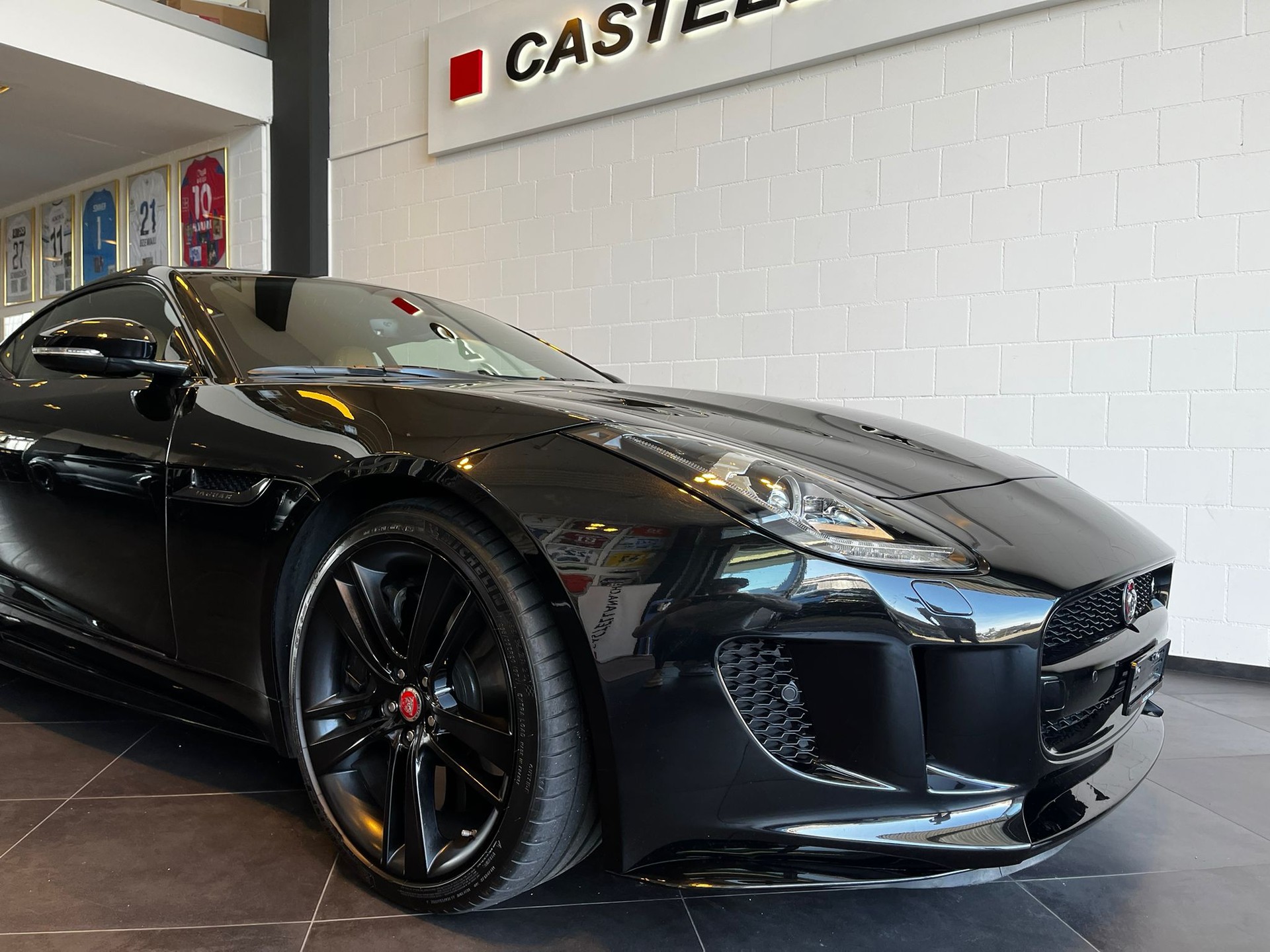 JAGUAR F-Type Coupé S 3.0 V6 S/C AWD-image-1
