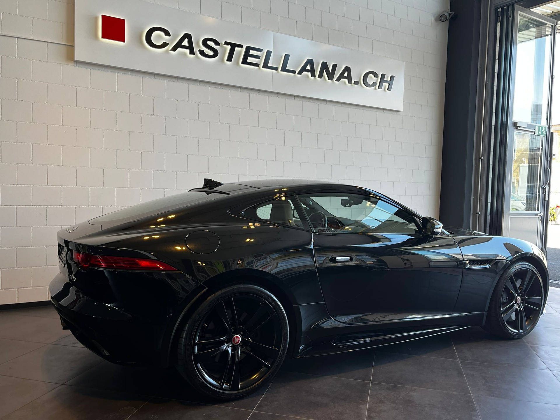 JAGUAR F-Type Coupé S 3.0 V6 S/C AWD-image-5