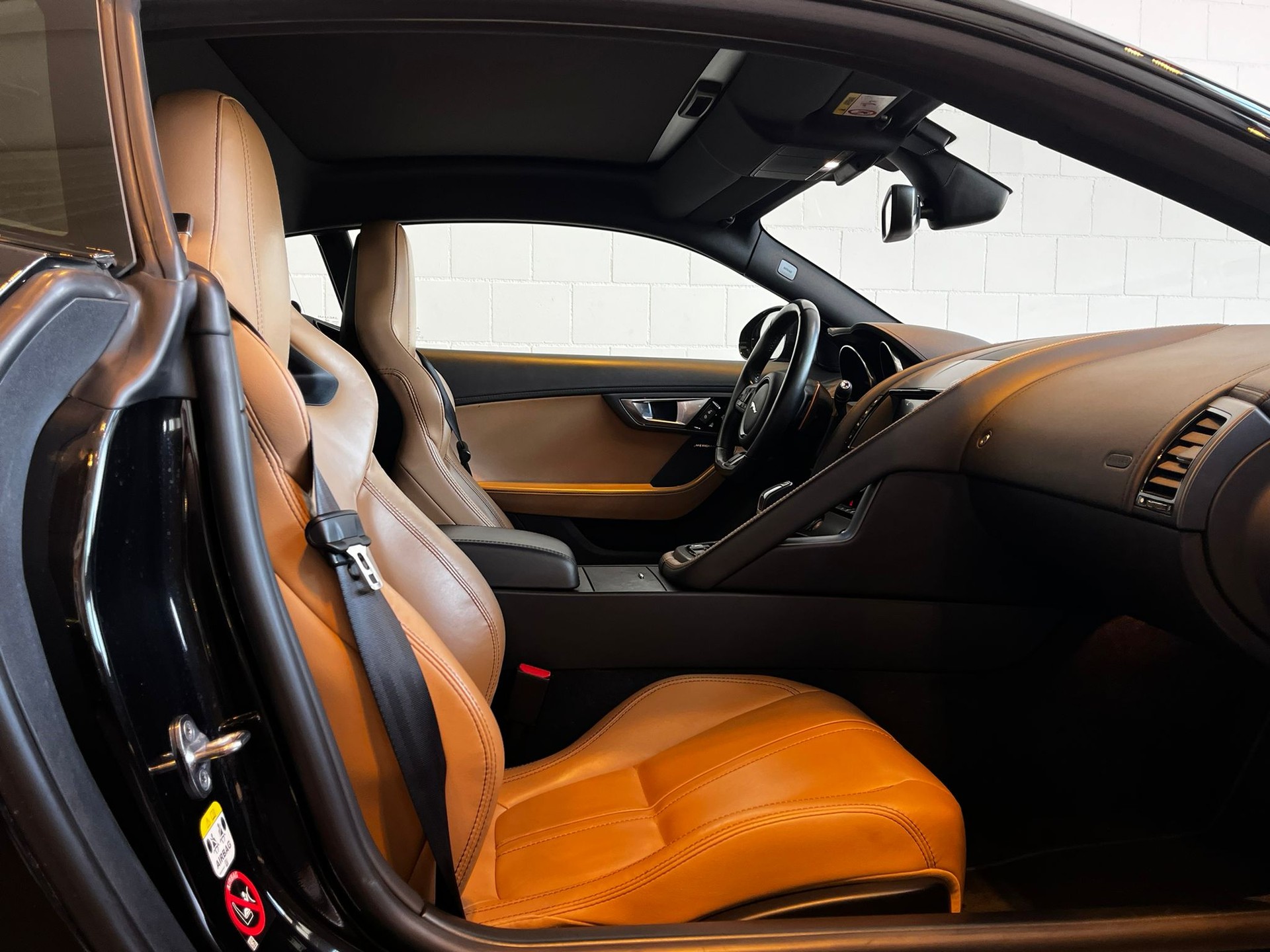 JAGUAR F-Type Coupé S 3.0 V6 S/C AWD-image-11