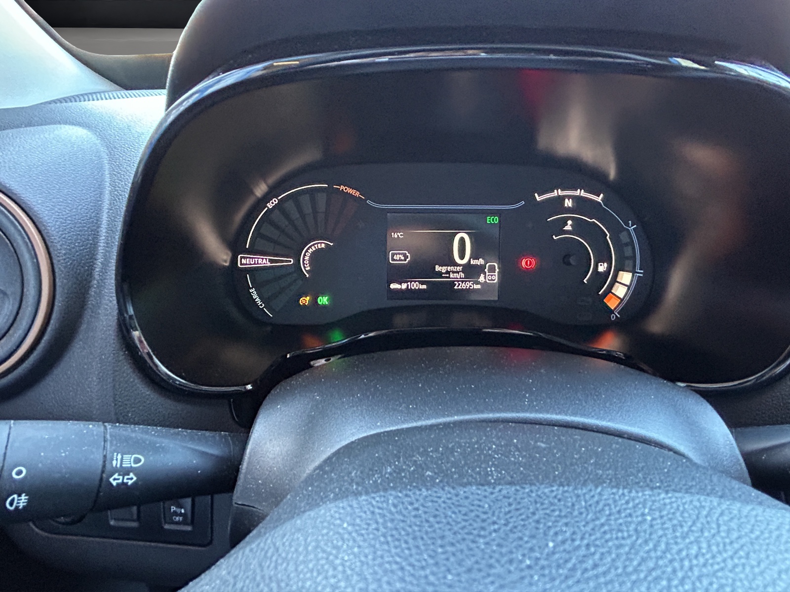 DACIA Spring 27kWh Elec65 Extr.-image-13