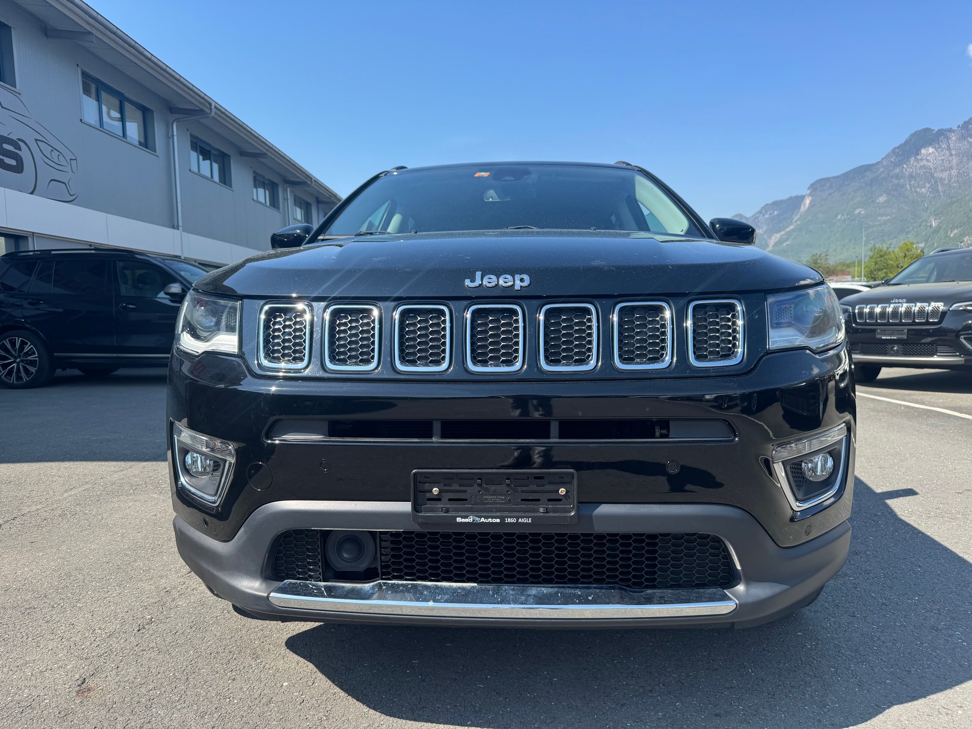 JEEP Compass 1.4 Turbo Limited AWD 9ATX-showroom-element-1