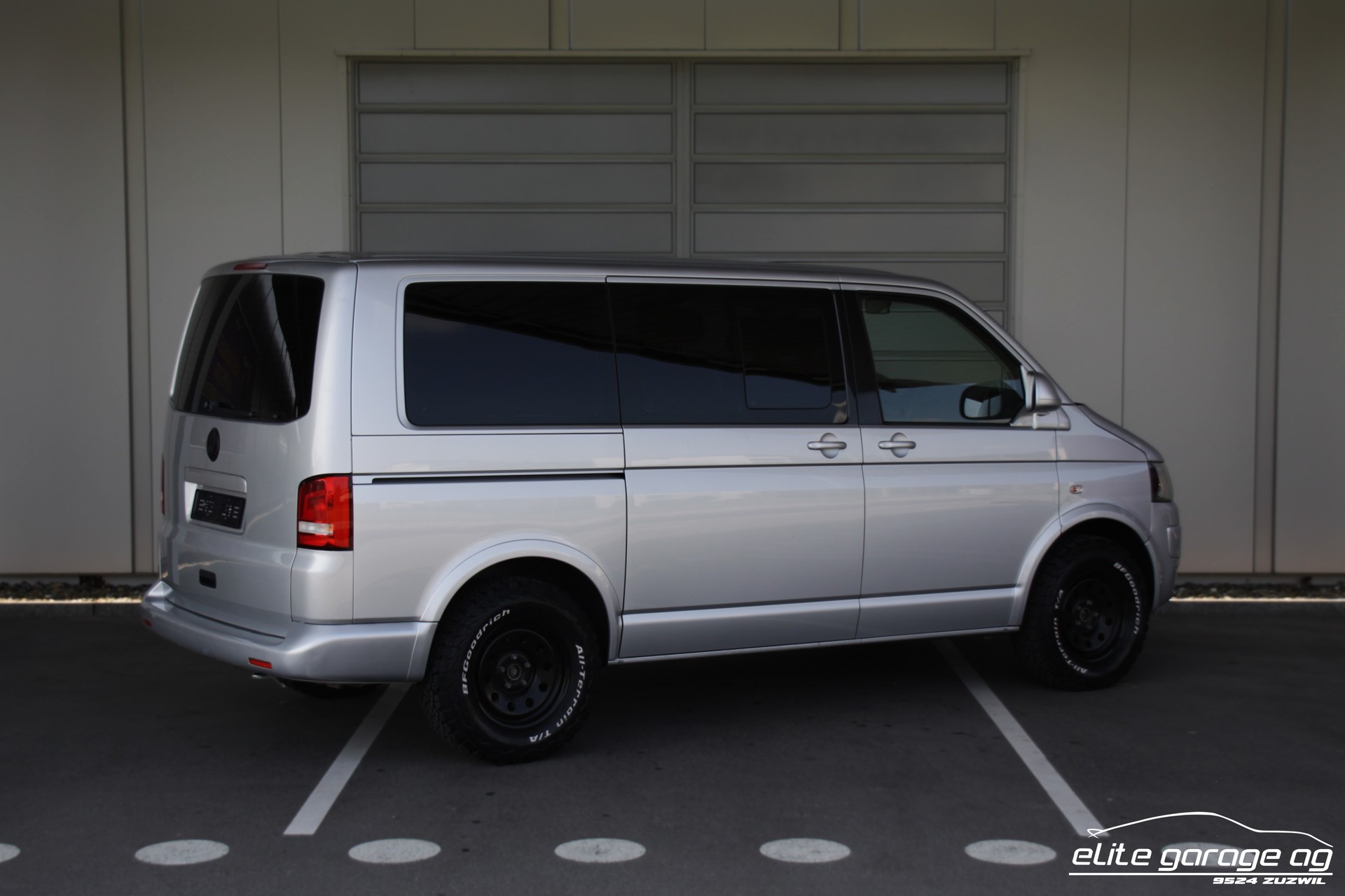 VW T5 Caravelle Trendline 2.0 TDI CR 4Motion-image-4