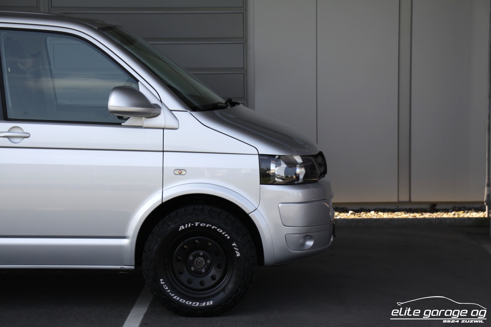 VW T5 Caravelle Trendline 2.0 TDI CR 4Motion-image-9