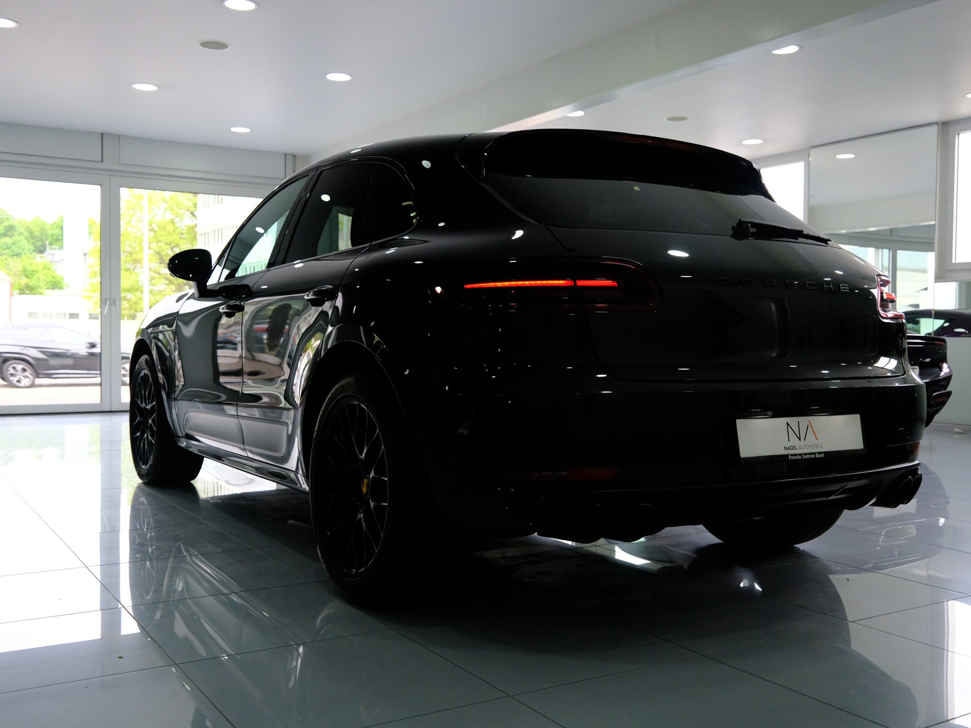 PORSCHE Macan GTS PDK-image-4