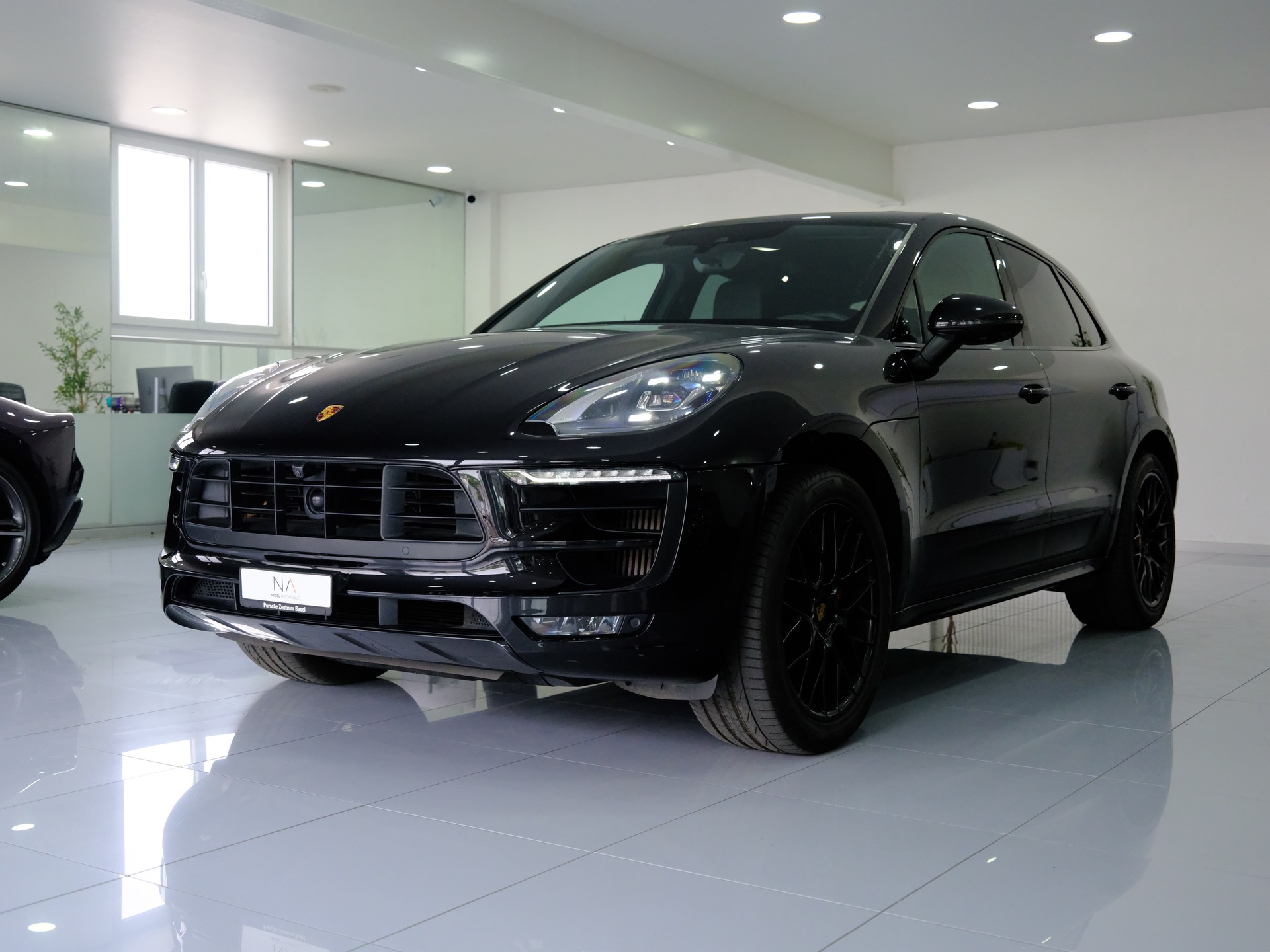 PORSCHE Macan GTS PDK-image-3