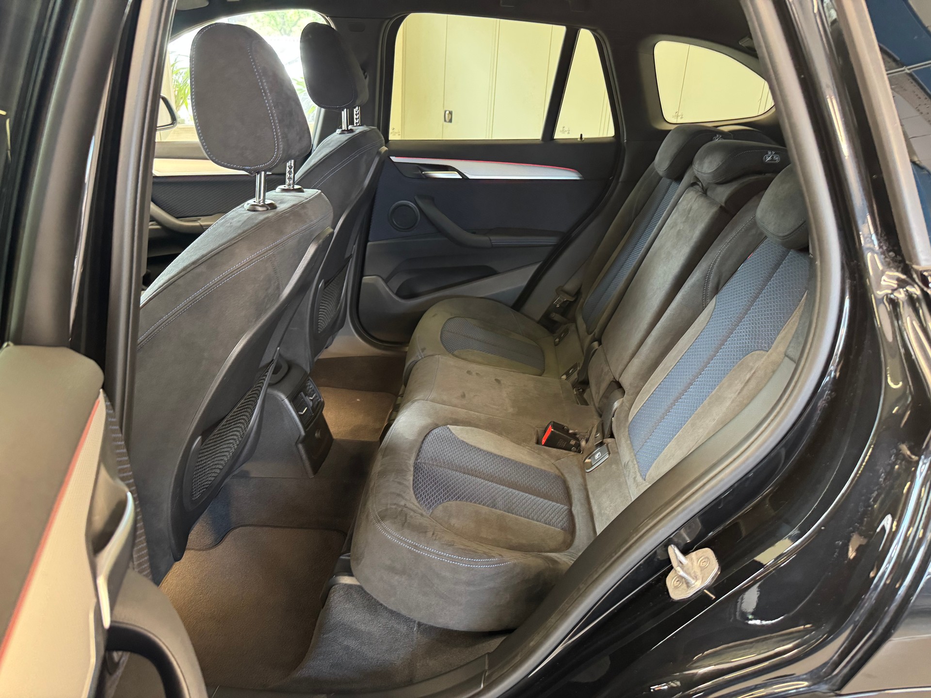 BMW X1 xDrive 25d M Sport Steptronic-image-12