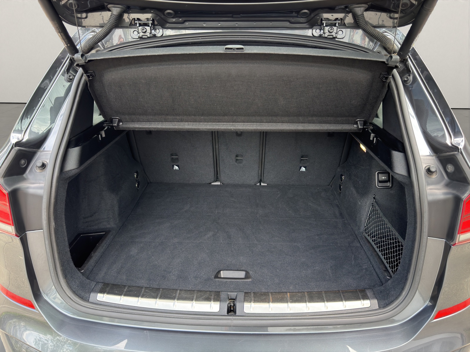 BMW X1 xDrive 25d M Sport Steptronic-image-14