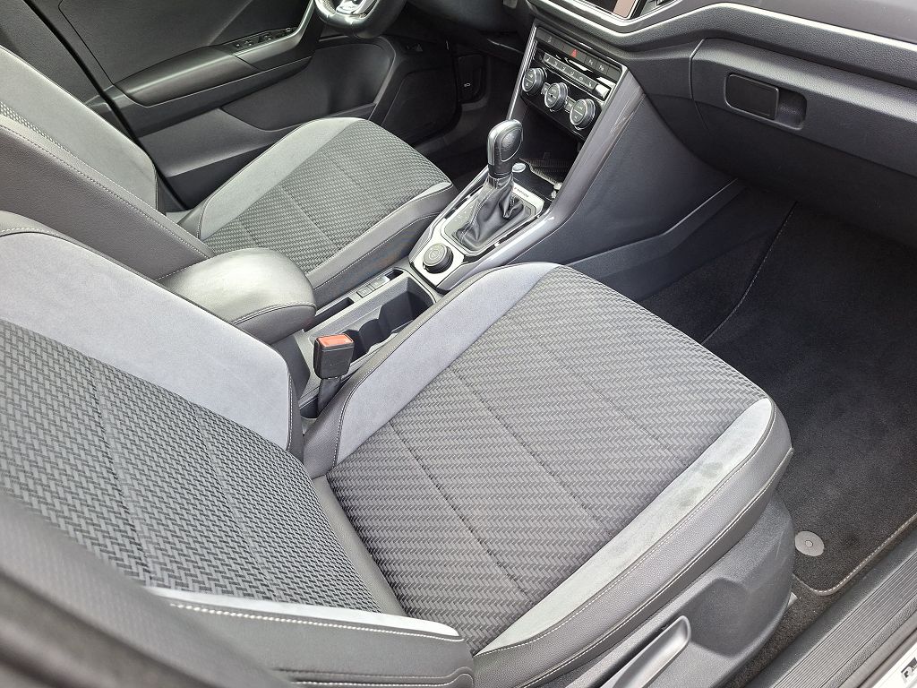 VW T-Roc 2.0 TSI Sport DSG 4Motion-image-10