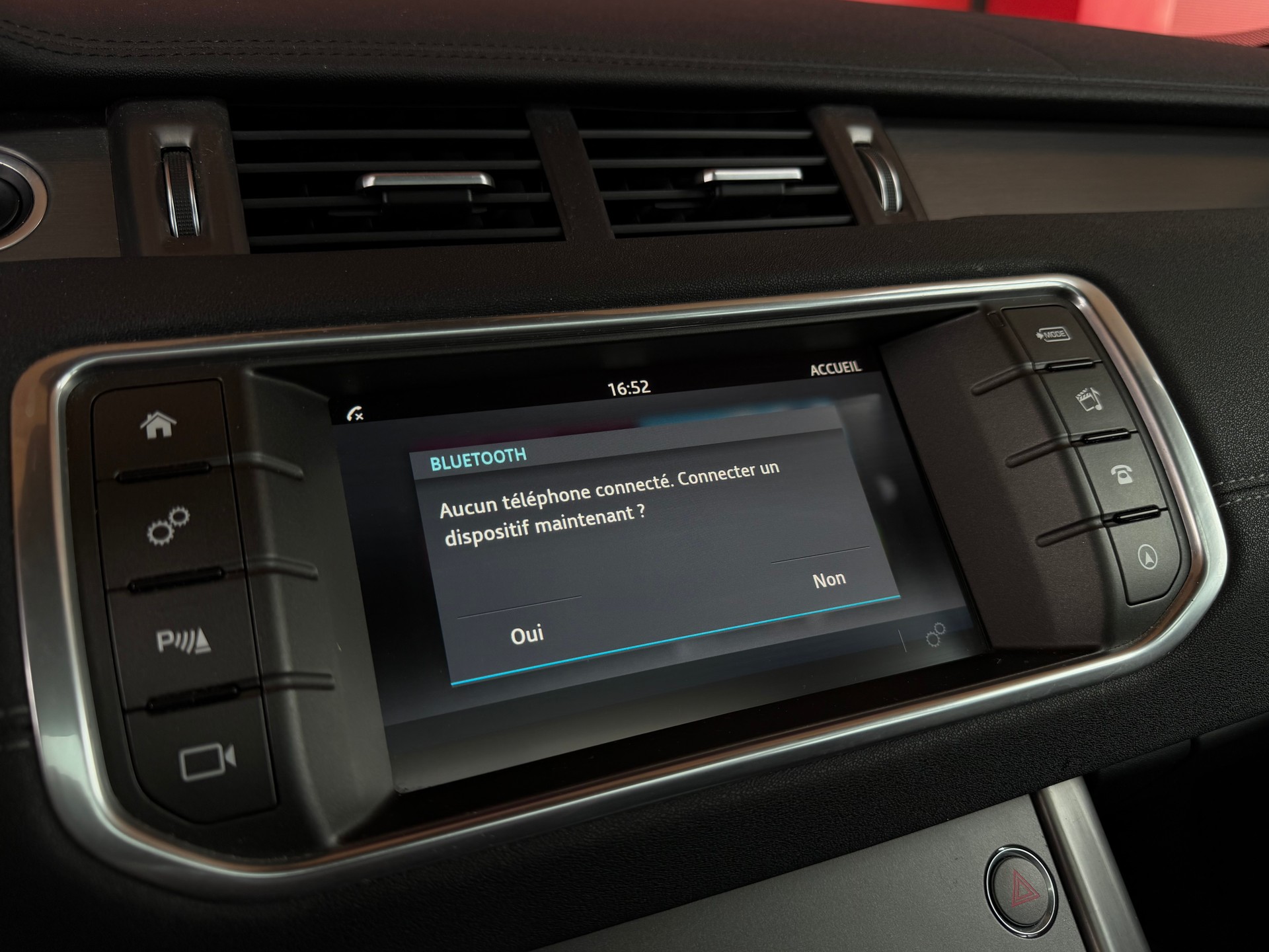 LAND ROVER Range Rover Evoque 2.0 TD4 SE AT9 *CH-Fahrzeug*-image-14