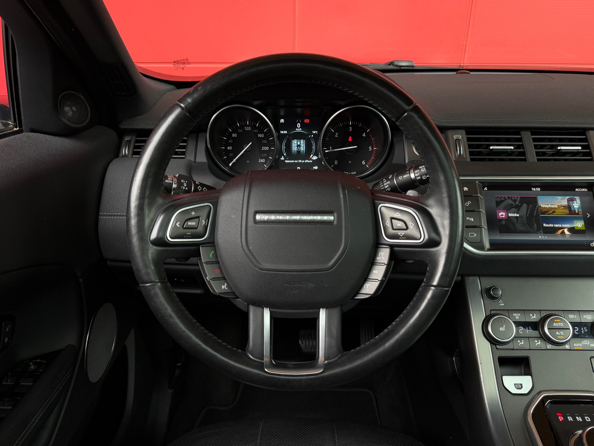 LAND ROVER Range Rover Evoque 2.0 TD4 SE AT9 *CH-Fahrzeug*-image-7