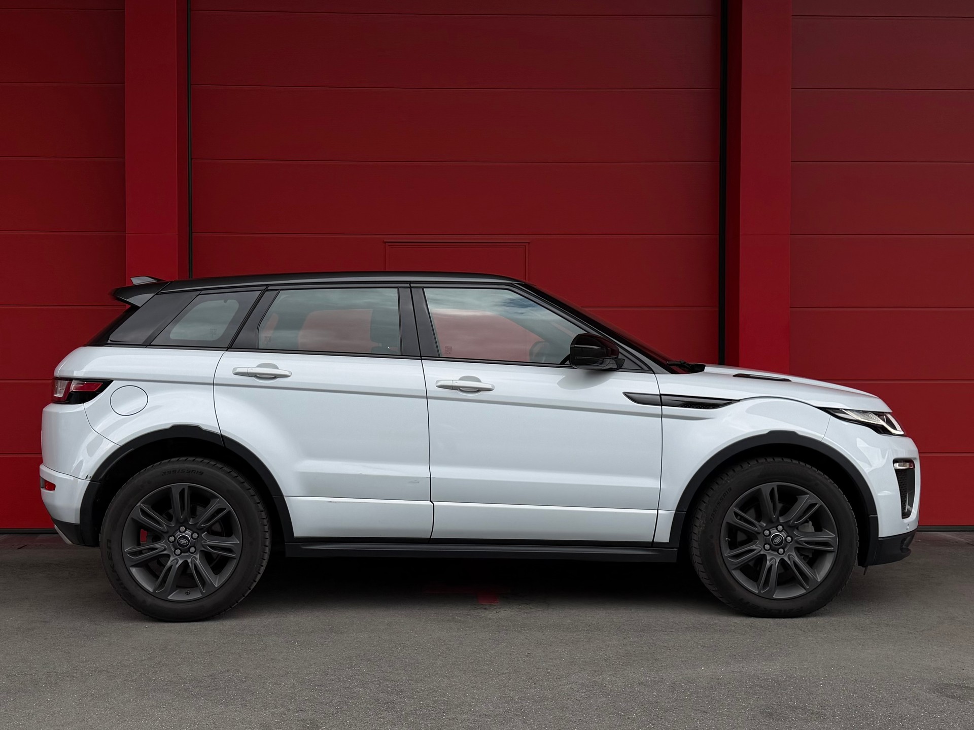 LAND ROVER Range Rover Evoque 2.0 TD4 SE AT9 *CH-Fahrzeug*-image-2