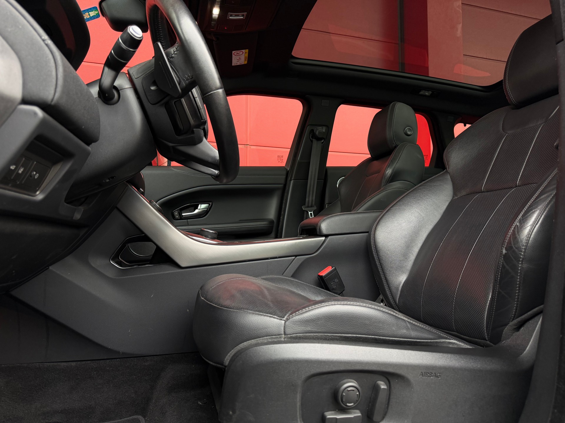 LAND ROVER Range Rover Evoque 2.0 TD4 SE AT9 *CH-Fahrzeug*-image-10
