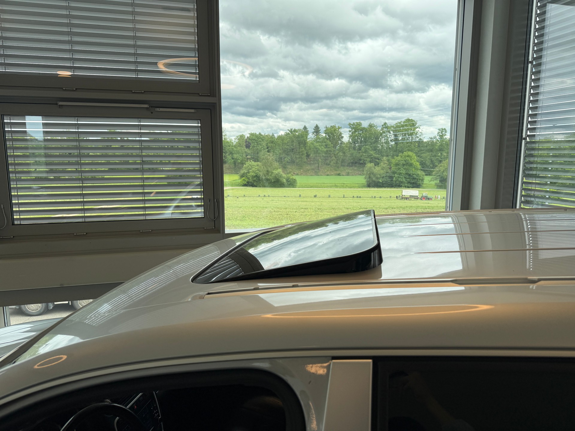 PORSCHE Cayenne Turbo-image-22