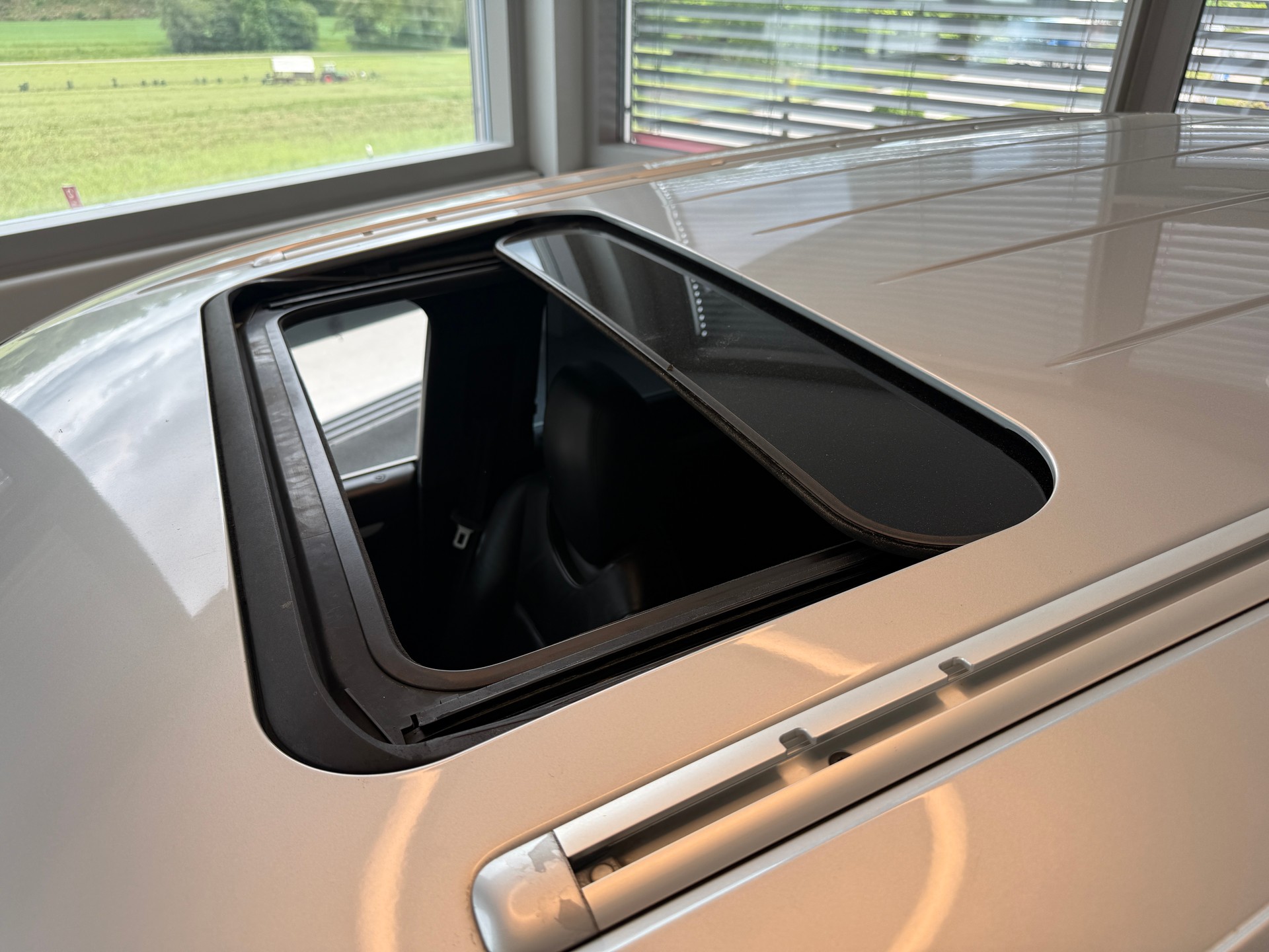 PORSCHE Cayenne Turbo-image-21