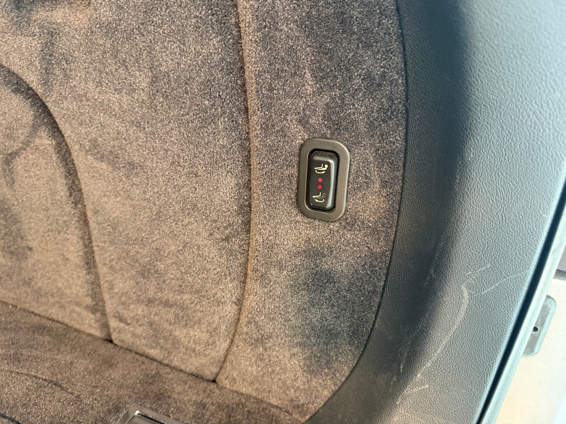 PORSCHE Cayenne Turbo-image-14