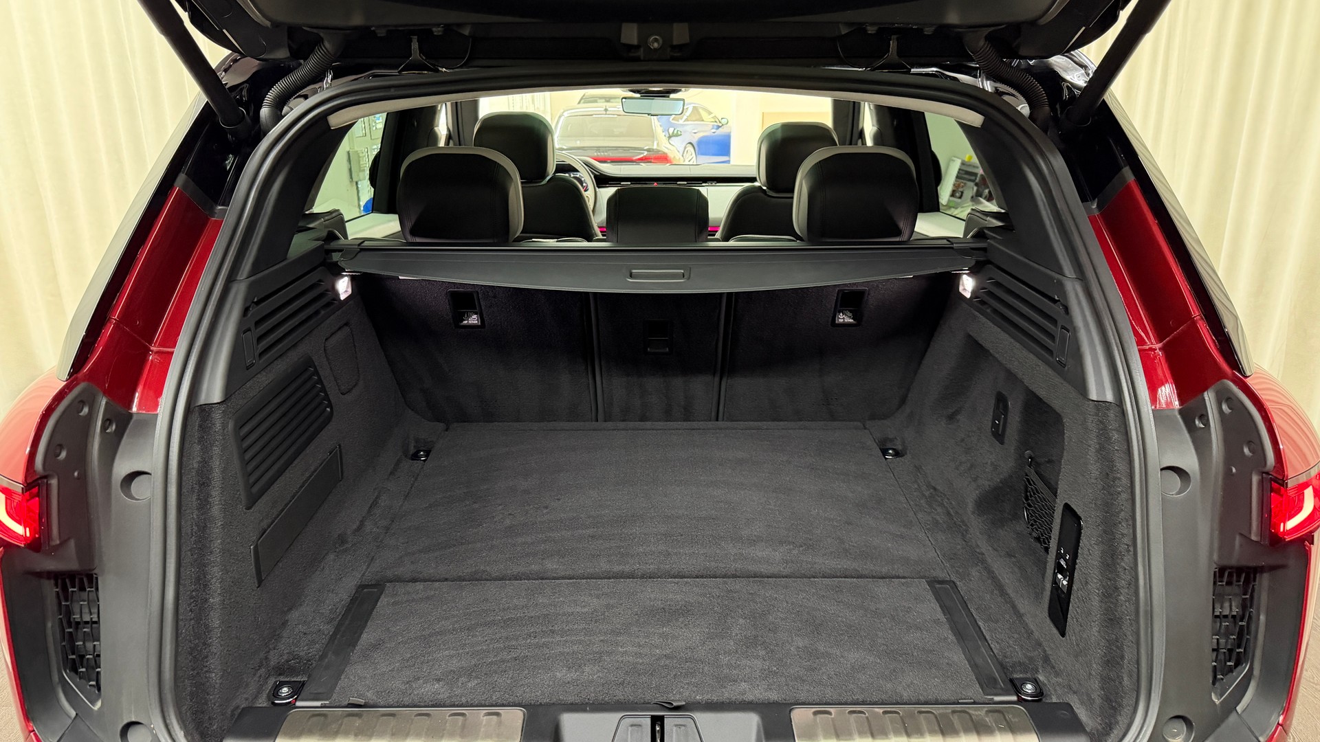 LAND ROVER Range Rover Sport P400 3.0 Si6 MHEV Autobiography Automatic-image-17