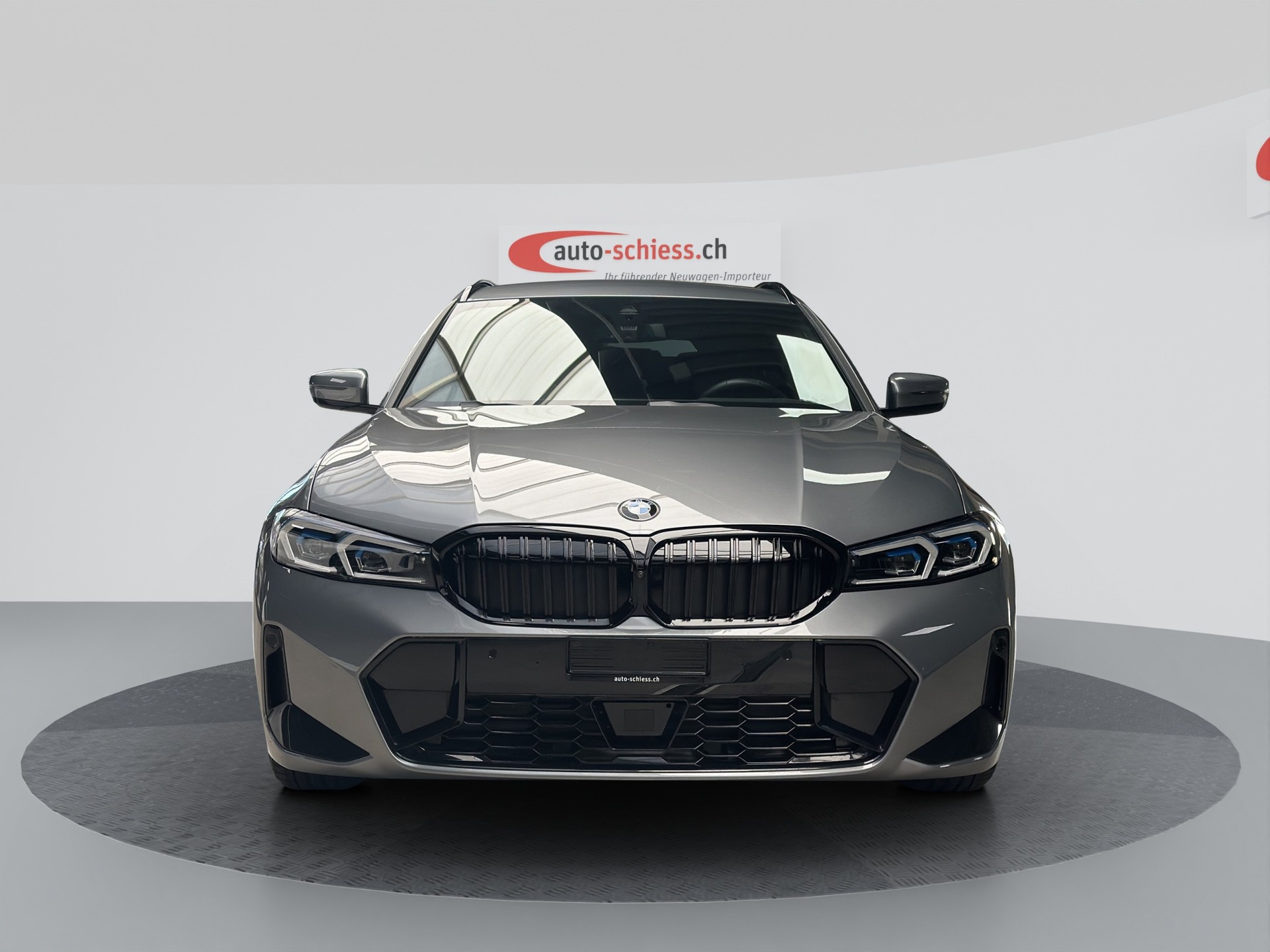 BMW 320d xDrive 48V Touring M Sport Steptronic-image-1