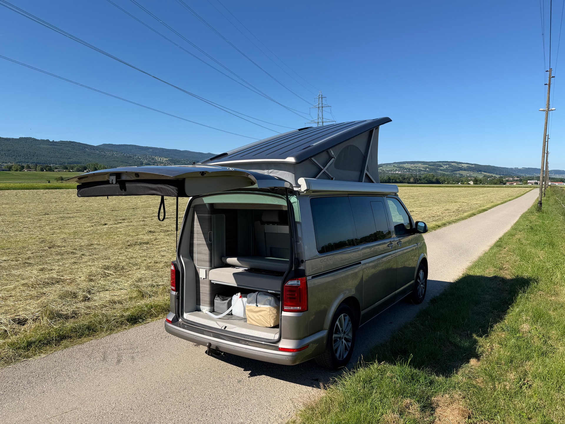 VW California 2.0 TDI 150 Ocean GREY DSG-image-2