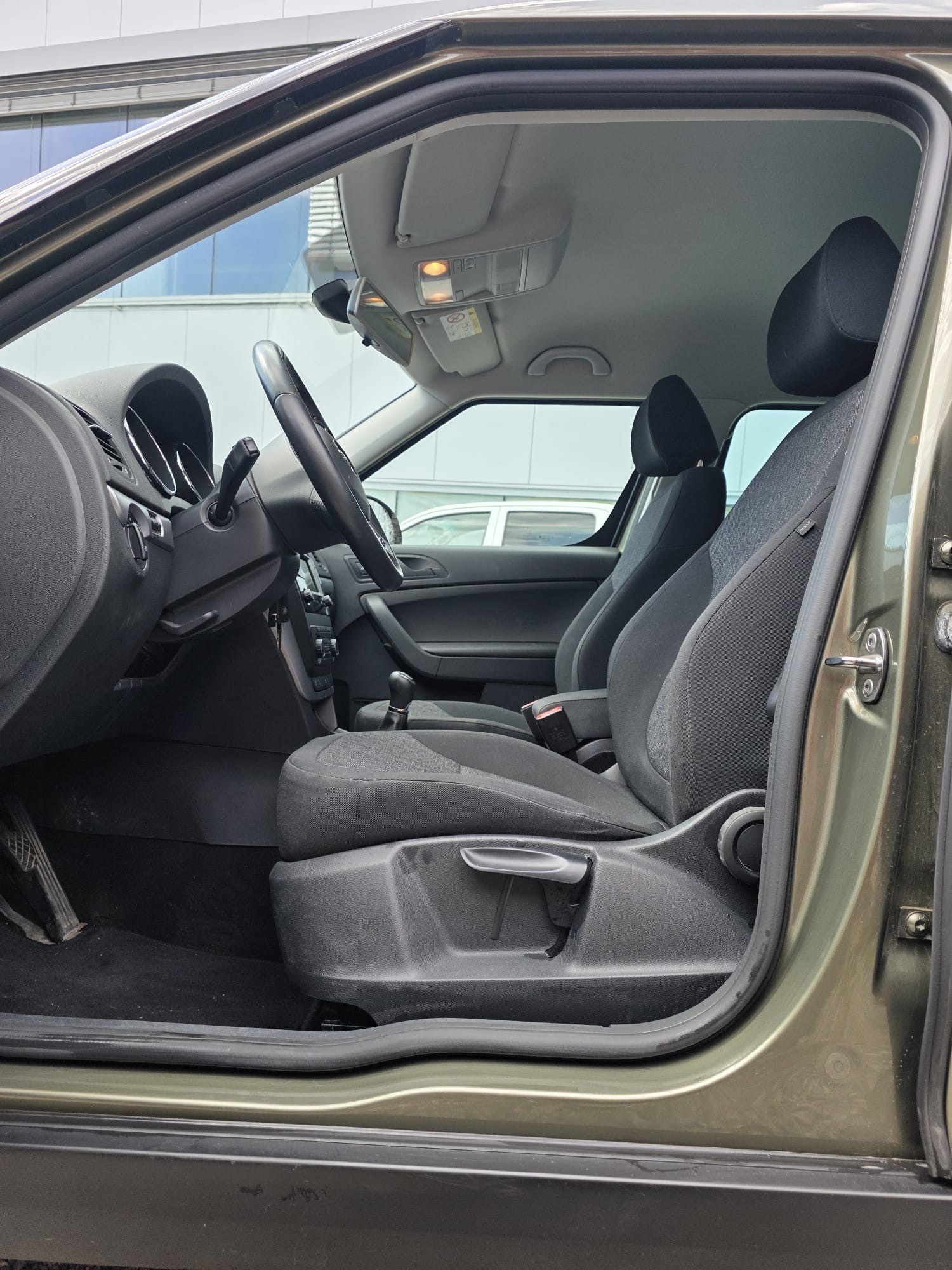 SKODA Yeti 2.0 TDI Active Outdoor 4x4-image-7