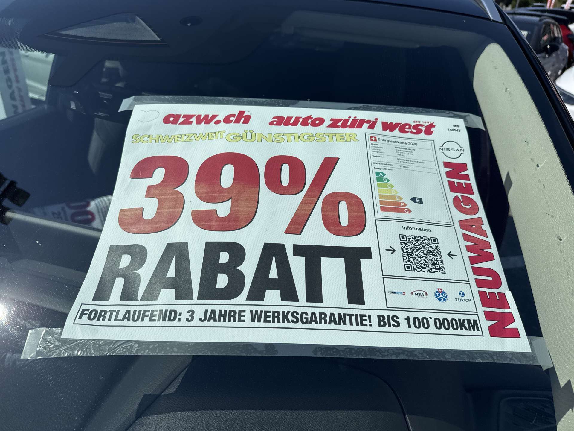 NISSAN Qashqai 1.3 DIG-T MHEV N-Connecta Xtronic-Automat-image-3