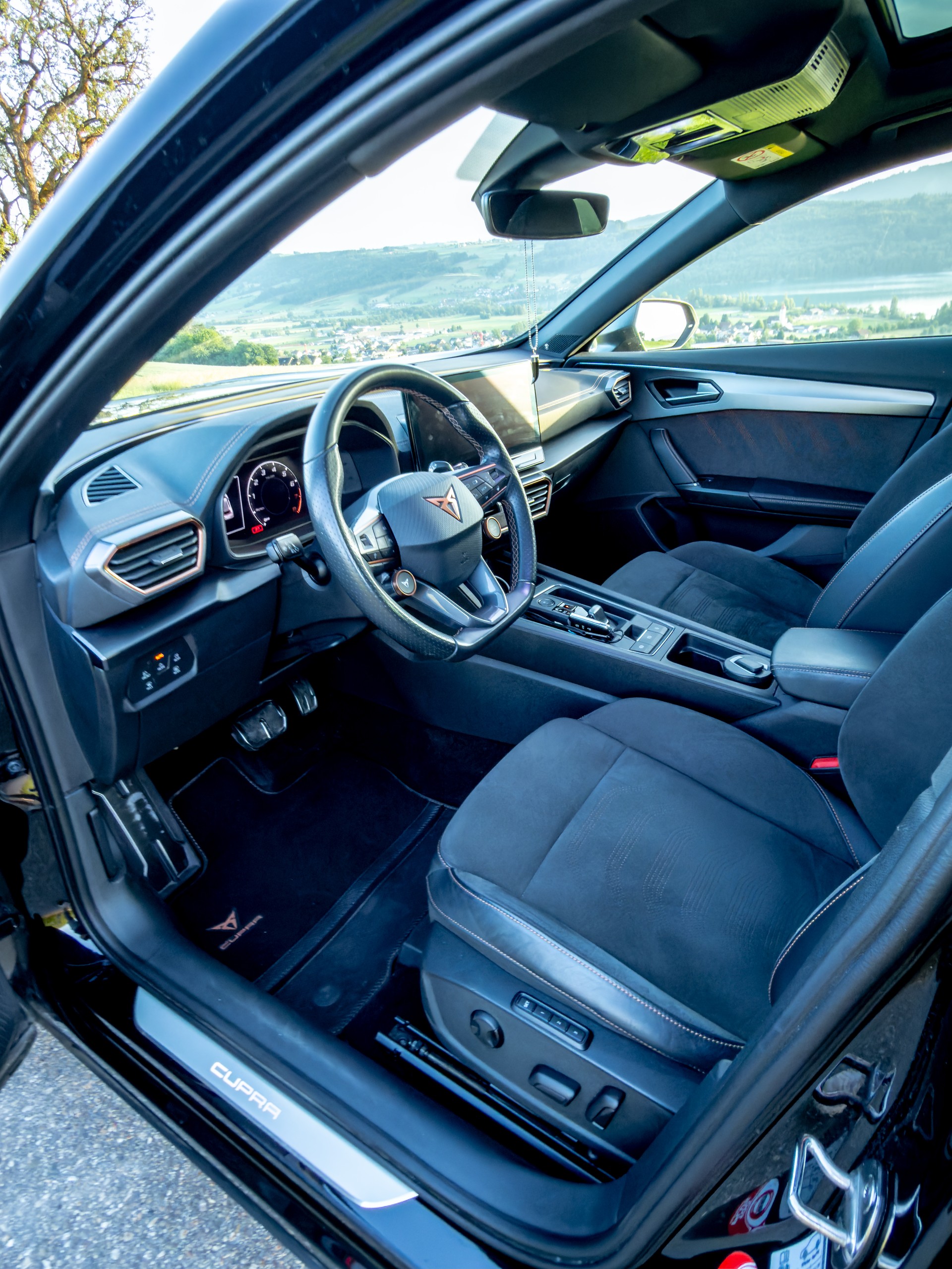 CUPRA 2.0 TSI VZ Tribe Edition 4Drive DSG-image-4