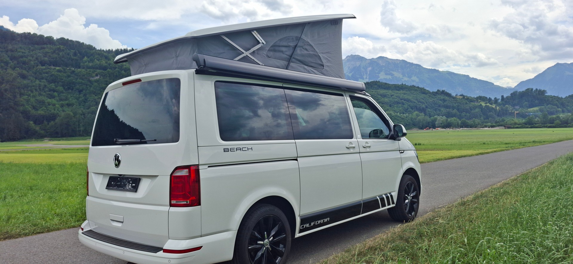 VW T6 California 2.0 TDI Beach Liberty DSG-image-2